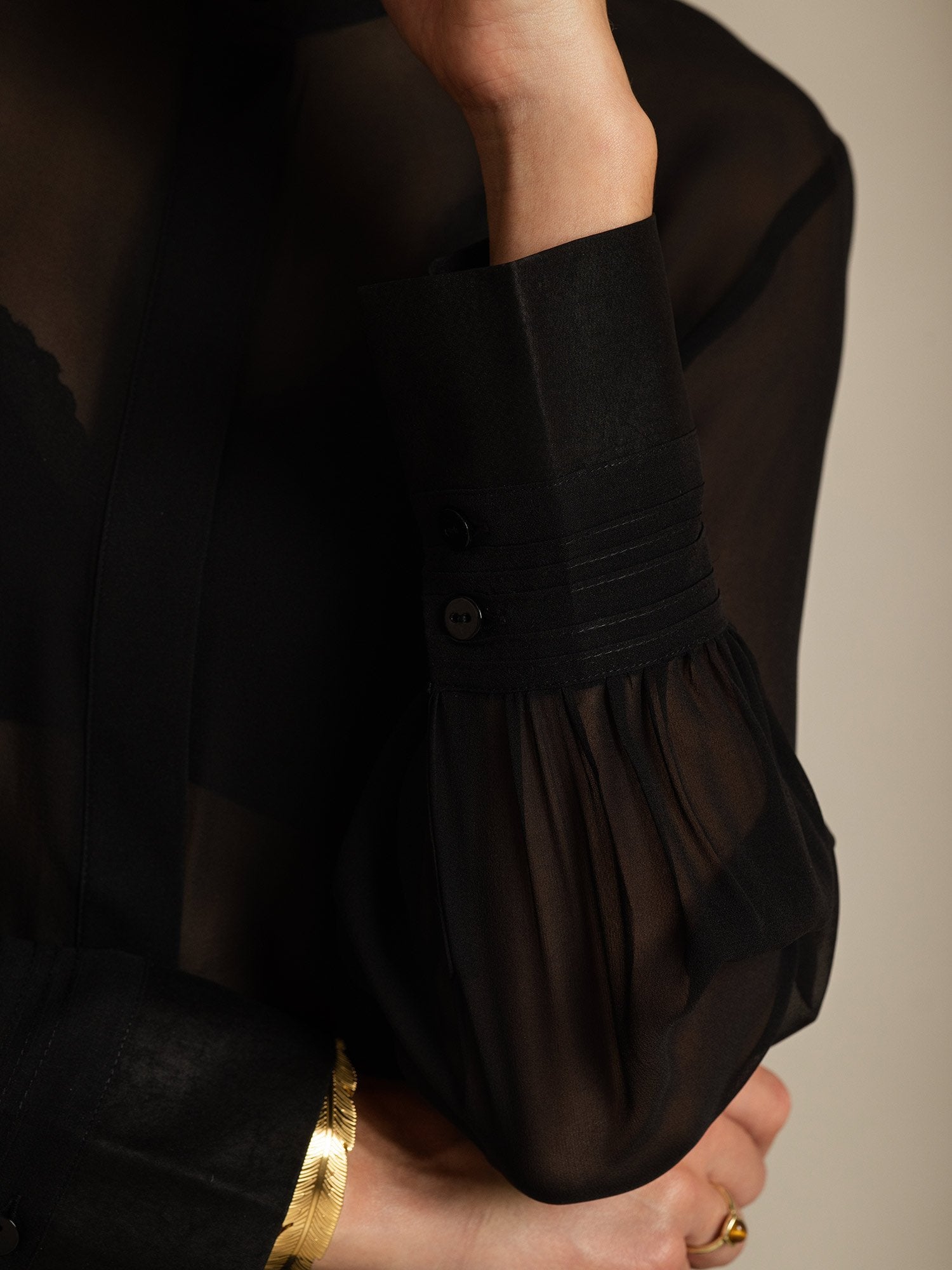 [Musta] SilkSilky-FI Womens Shirt 004