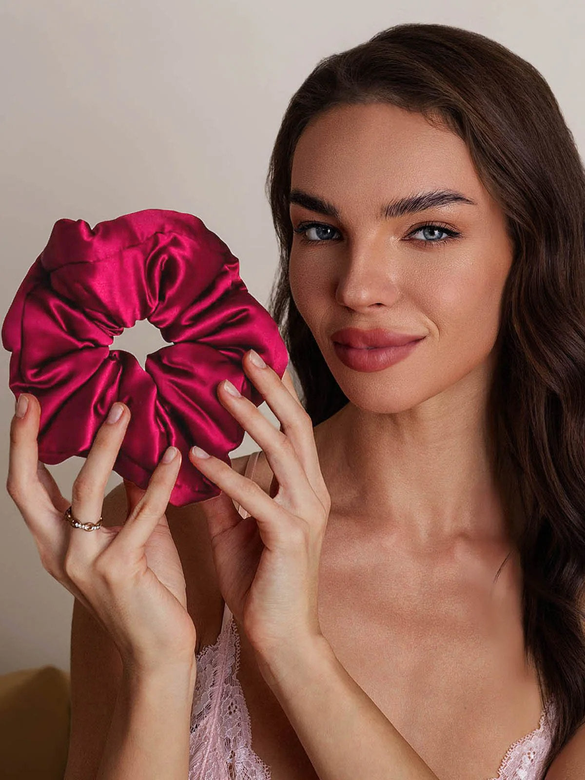 [Viini] SilkSilky-FI Scrunchie 001