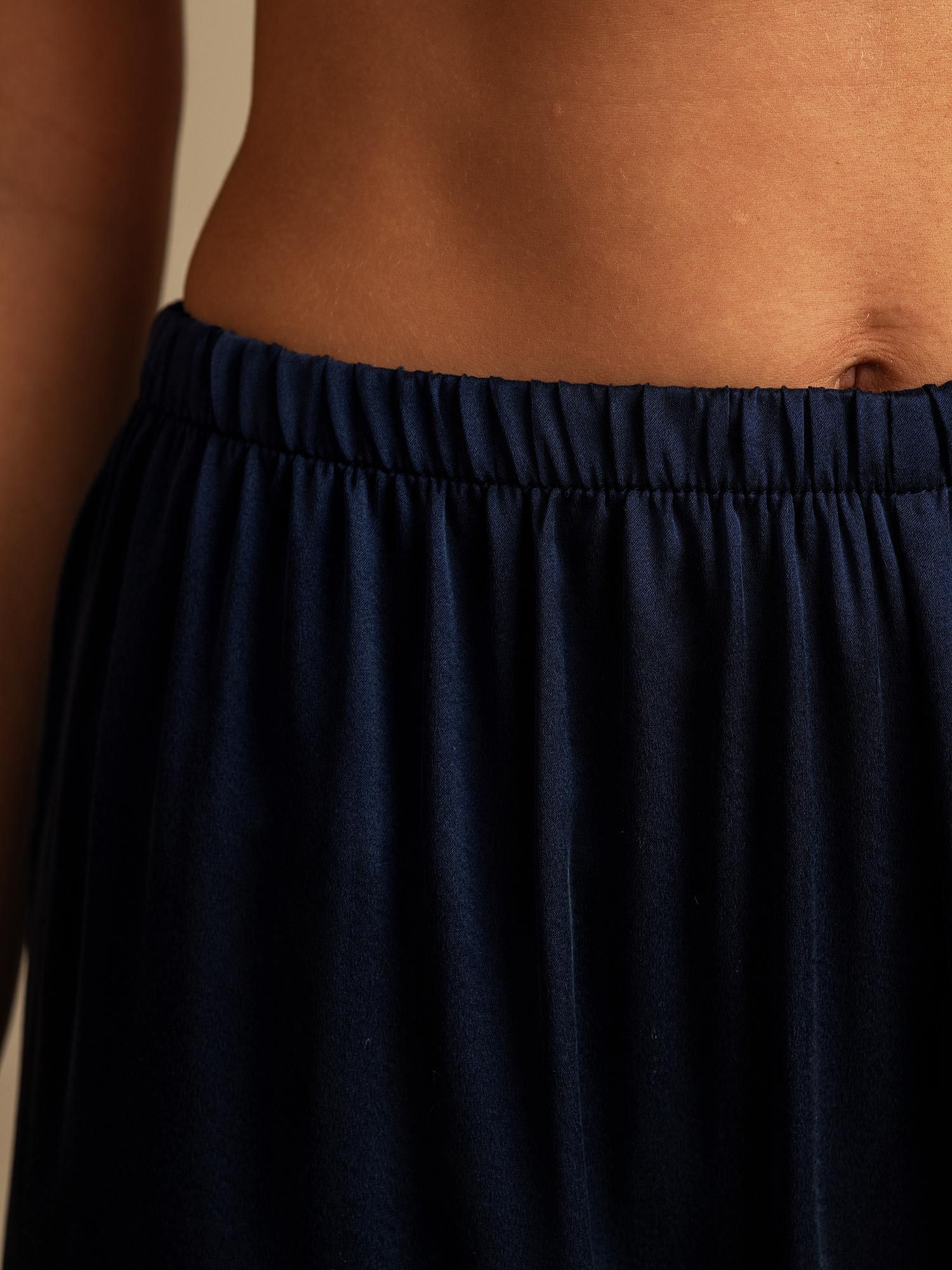 [Tummansininen] SilkSilky-FI 19Momme Womens Sleep Bottoms 004,