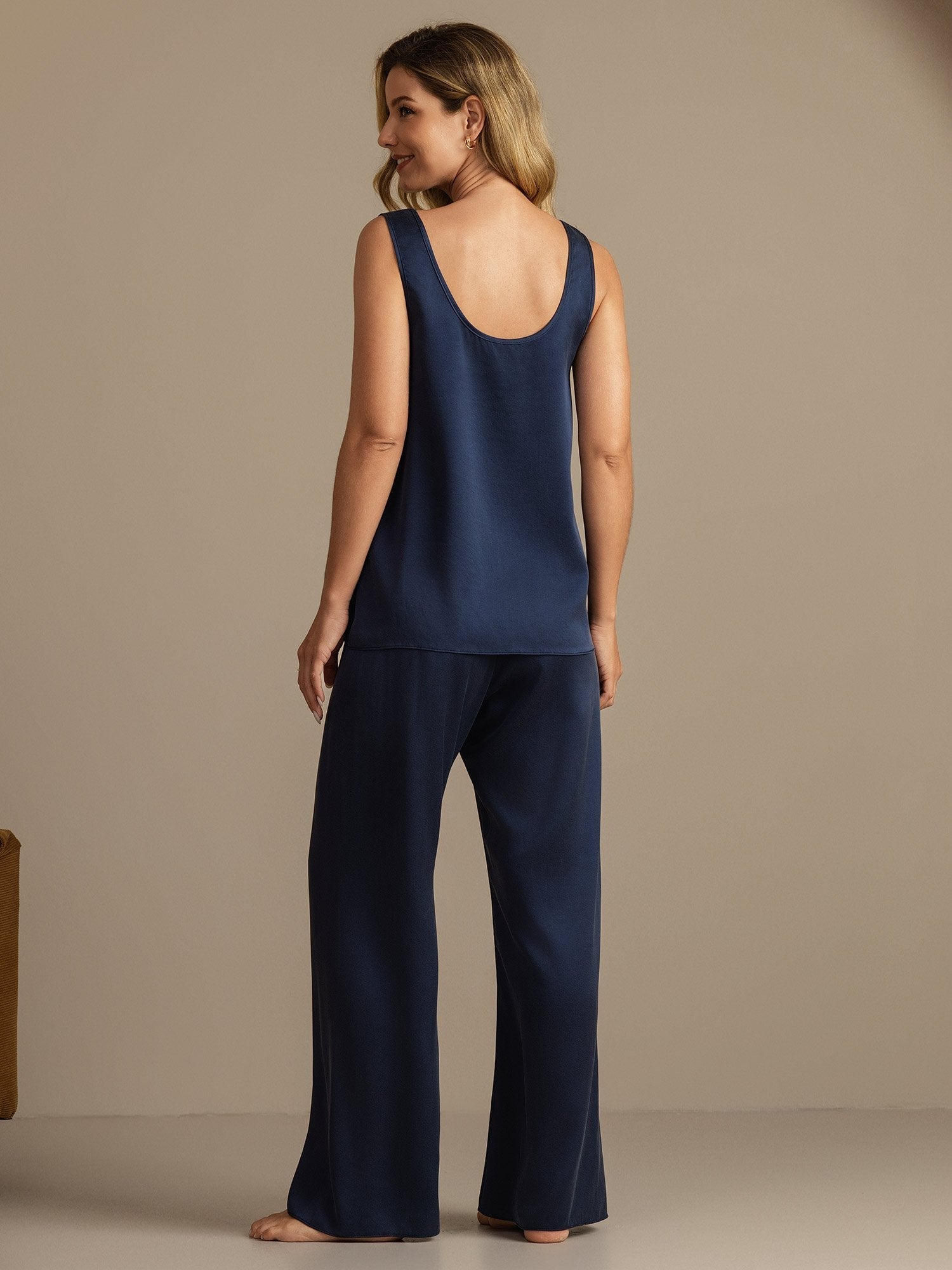 [Tummansininen] SilkSilky-FI 19Momme Womens Pajamas 002,