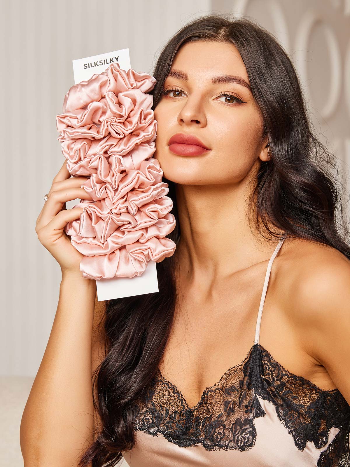 [Pinkki] SilkSilky-FI 19Momme Scrunchie 001