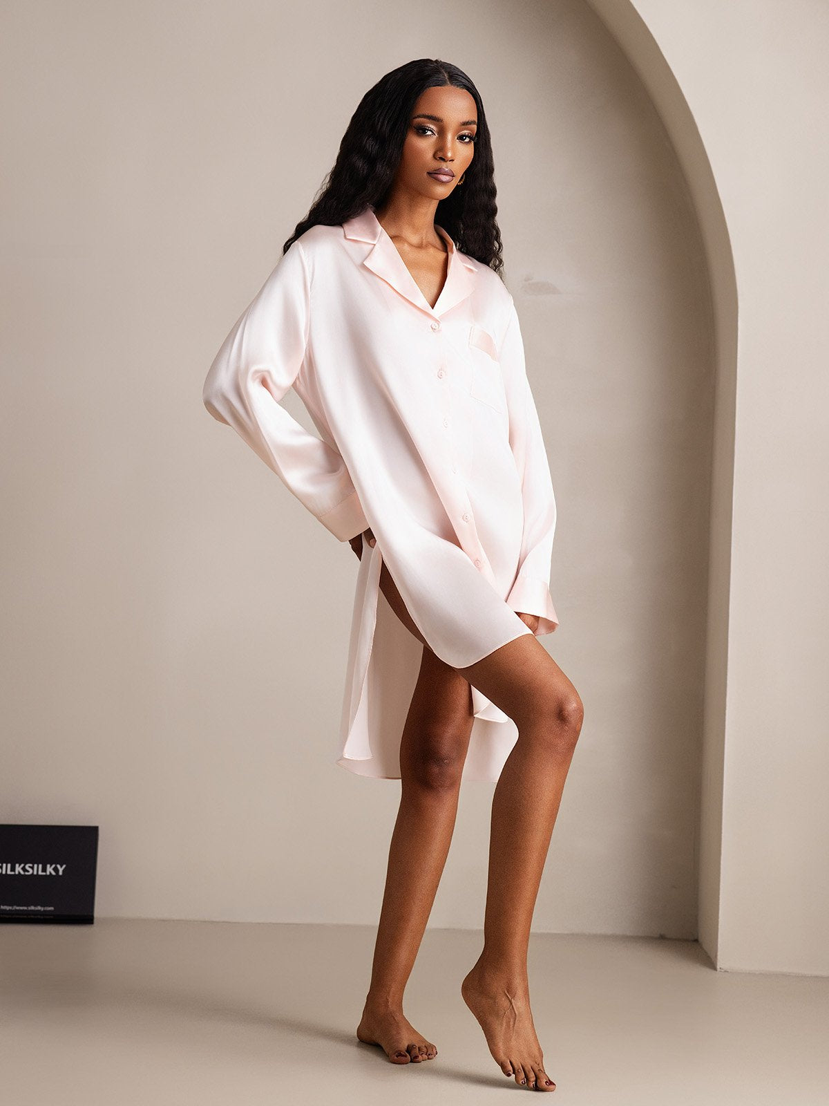 [VaaleaPinkki] SilkSilky-FI Nightgown 005