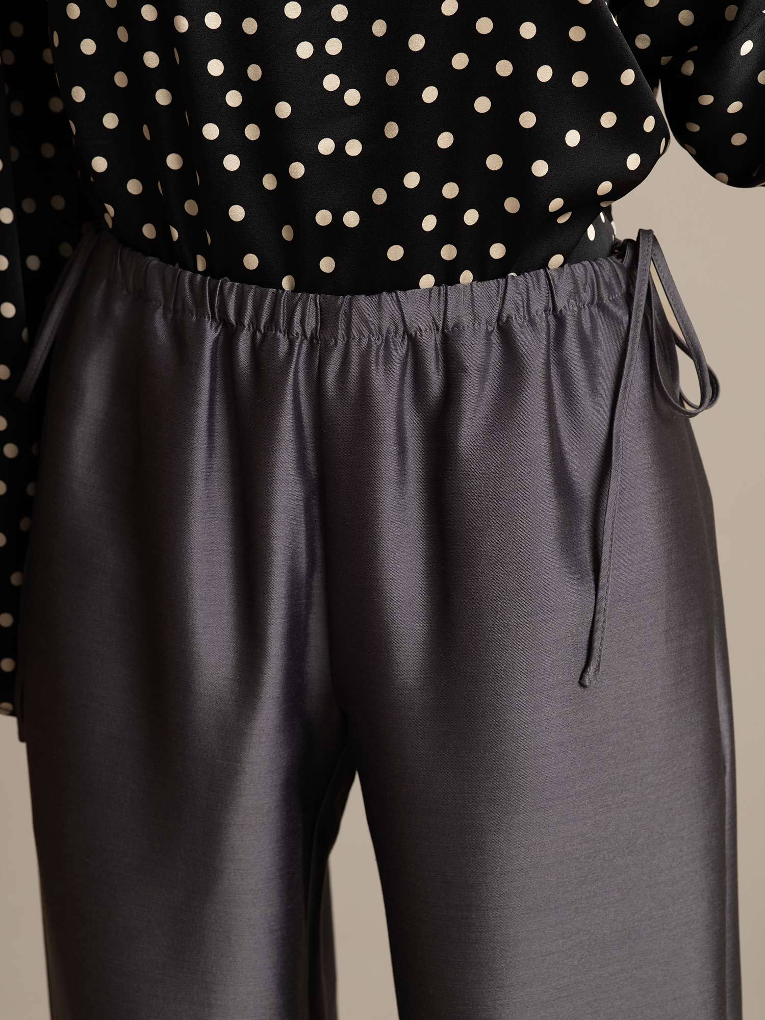 [Harmaa] SilkSilky-FI 32Momme Silk-Wool Blend Womens Pants 004,