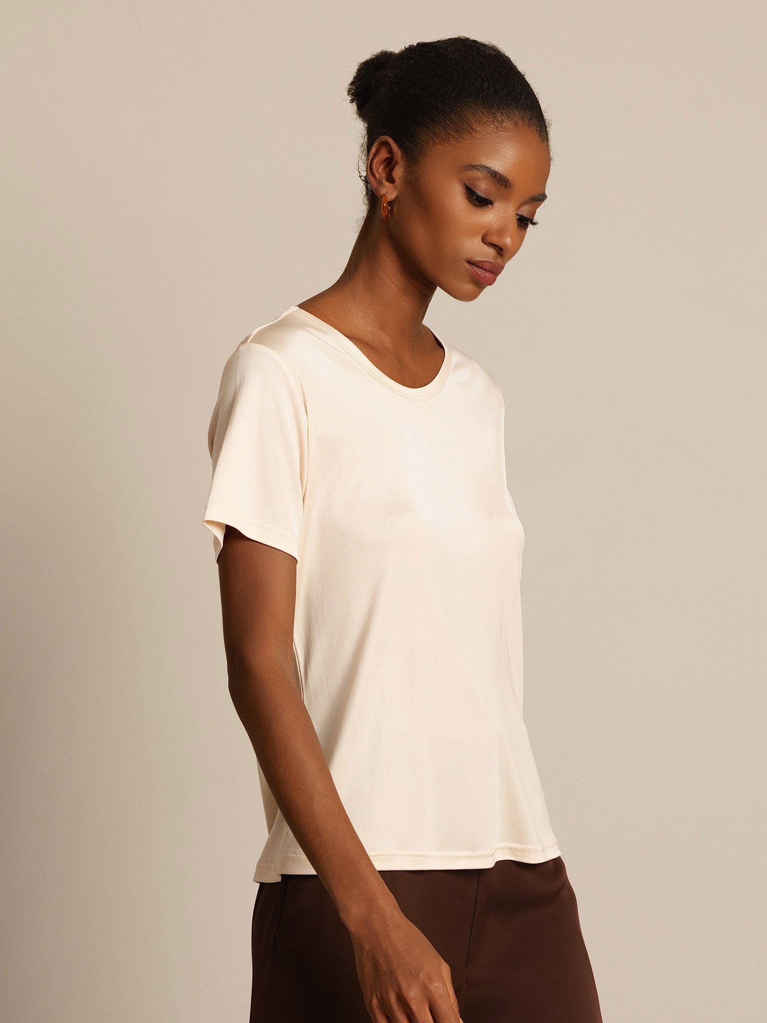 [Beige] SilkSilky-FI Womens T-Shirt 007,