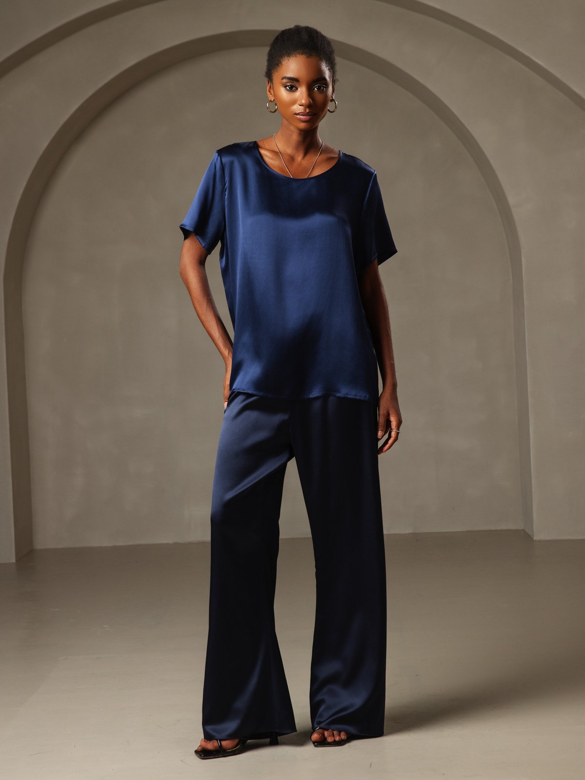 SilkSilky-FI Womens T-Shirt Tummansininen 005