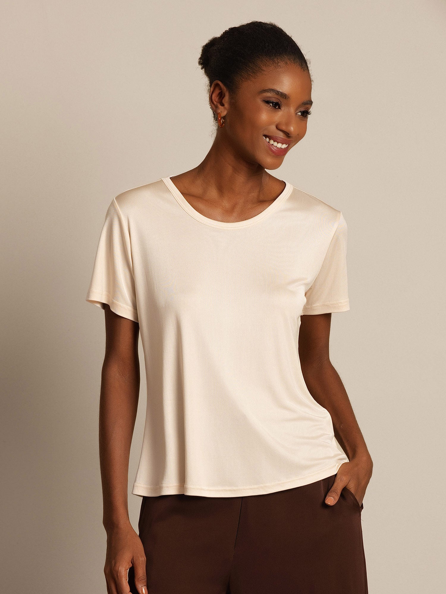 [Beige] SilkSilky-FI Womens T-Shirt 001