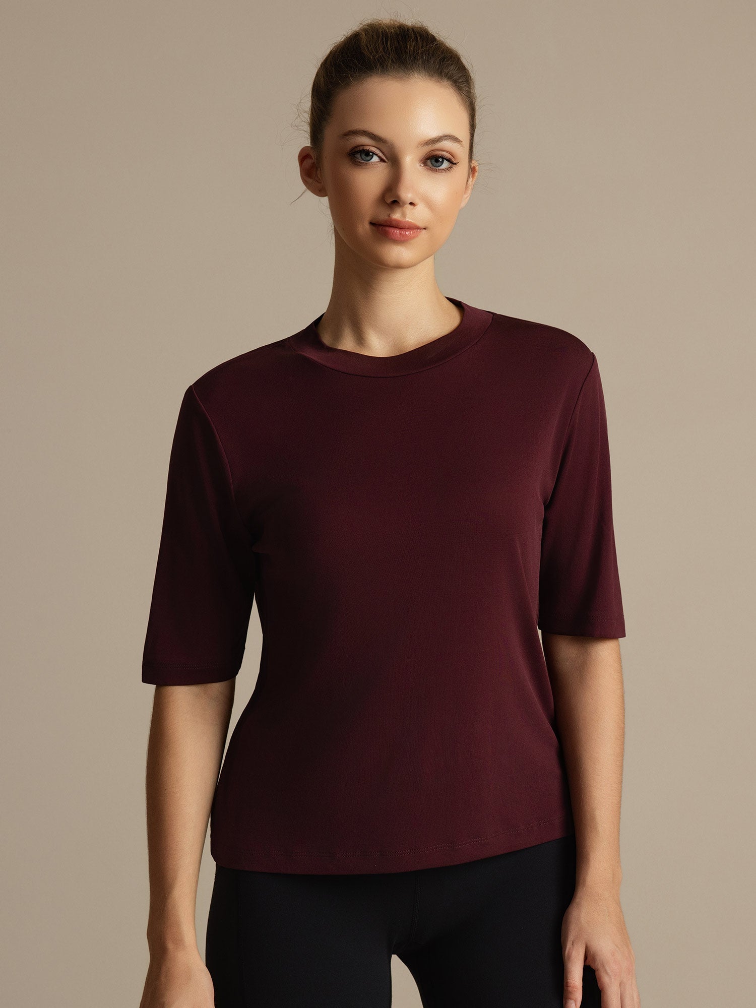 [Windsorviini] SilkSilky-FI Puolihiha Tiukka Crew Neck Naisten T-paita 003