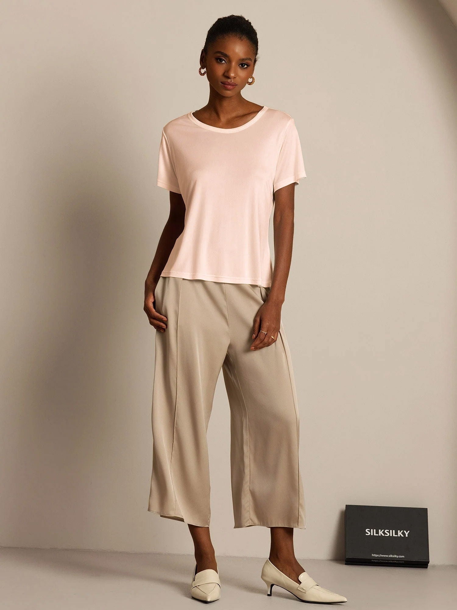 [Vaalea Pinkki] SilkSilky-FI Womens T-Shirt 006