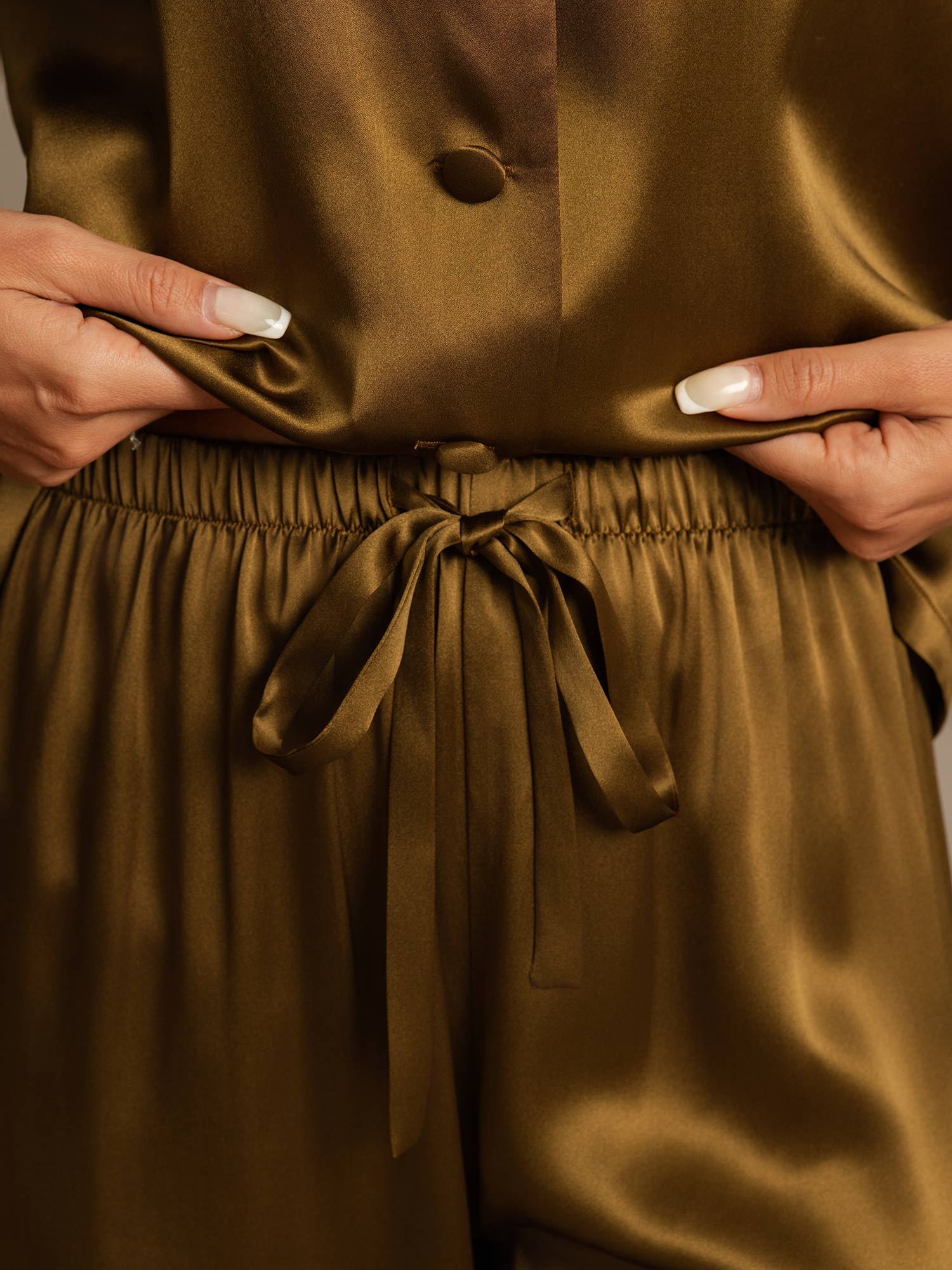 [Ruskea] SilkSilky-FI Womens Pajamas 007