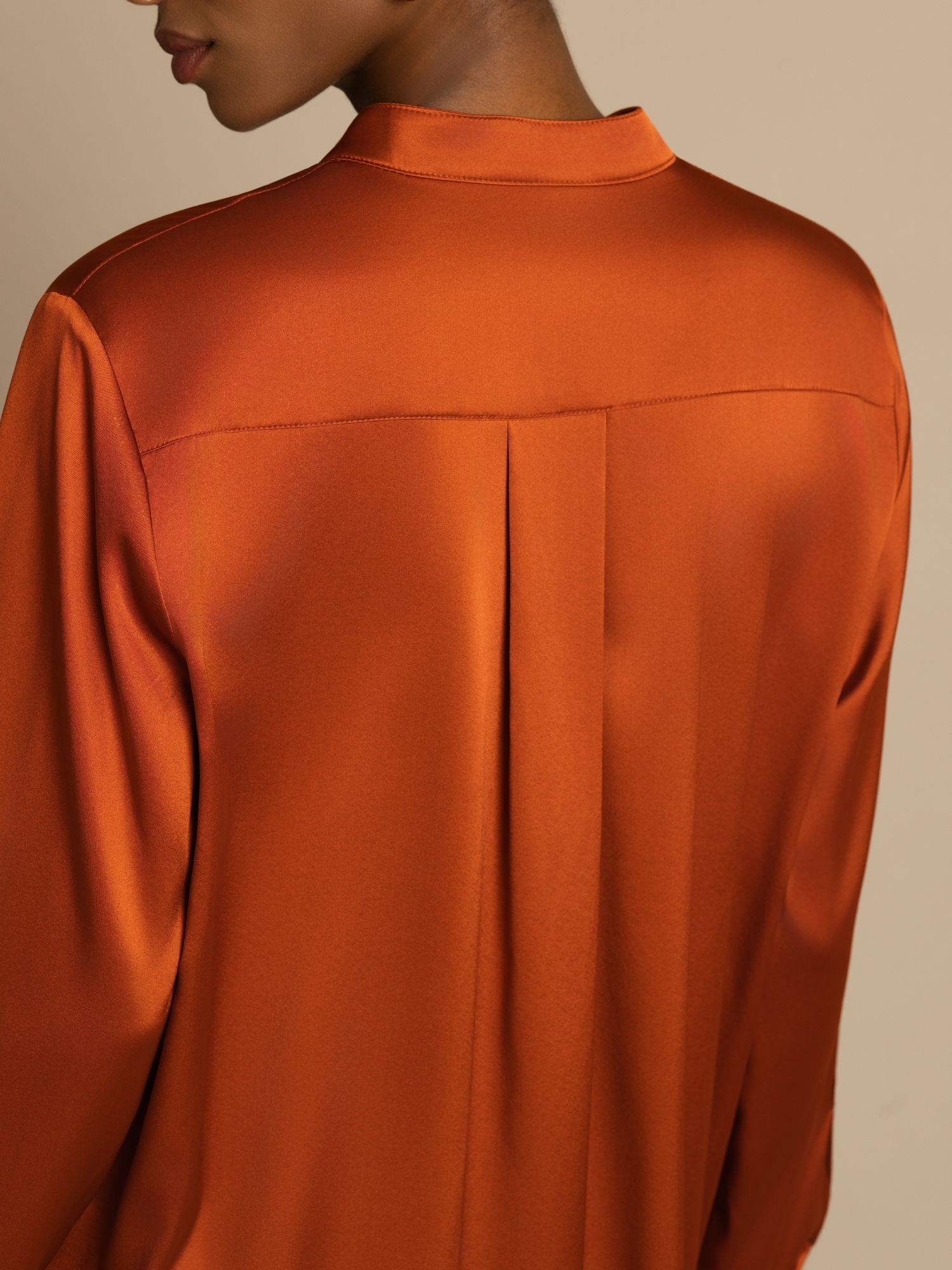 [Karamelli] SilkSilky-FI 19Momme Silkki Pitkähihainen Pystykaulus Pusero 004