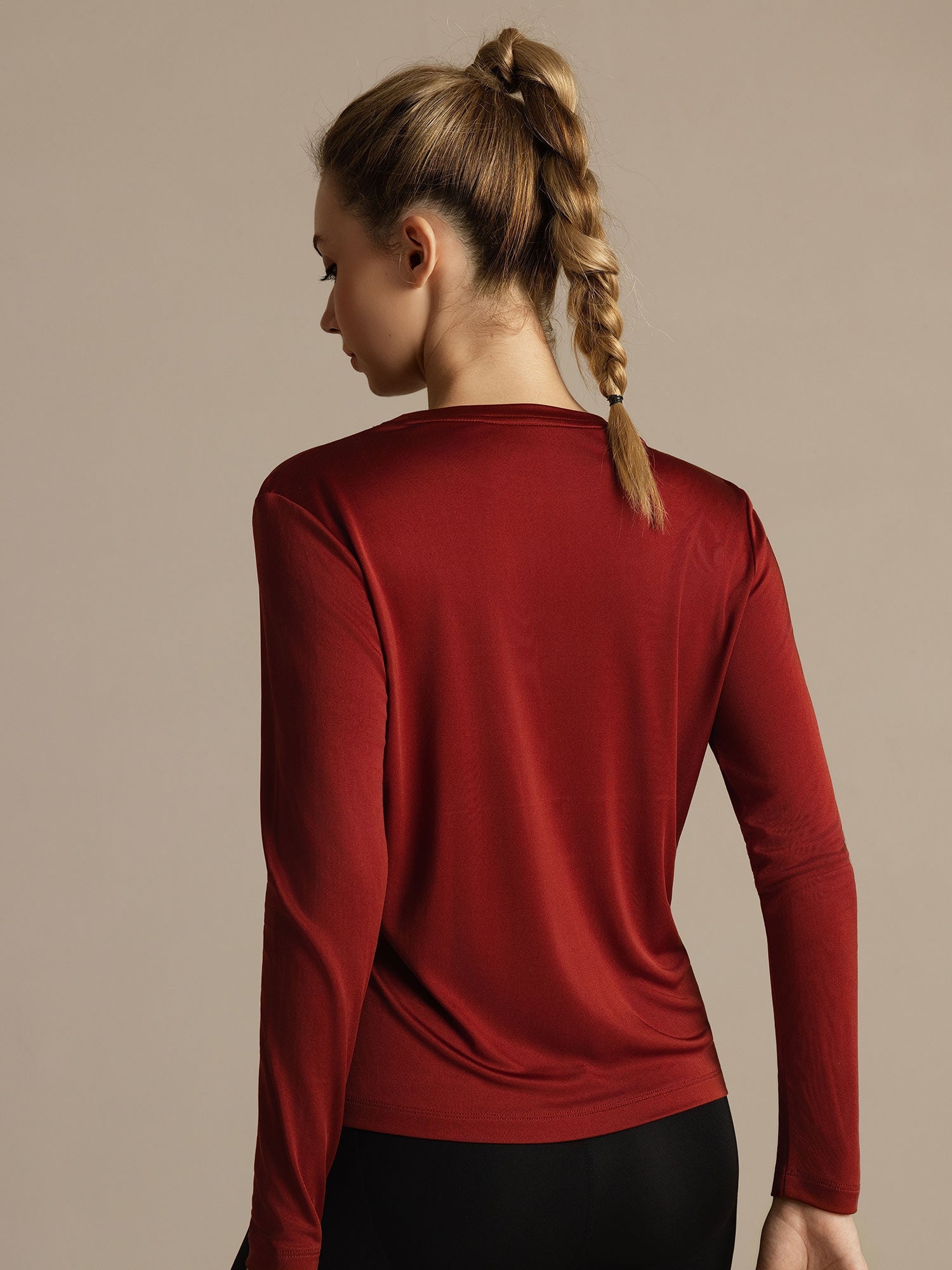 [Poltettu Tiili] SilkSilky-FI Pitkähihainen Tiukka Crew Neck Naisten T-paita 002