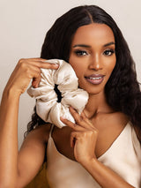 [Beige] SilkSilky-FI Scrunchie 002