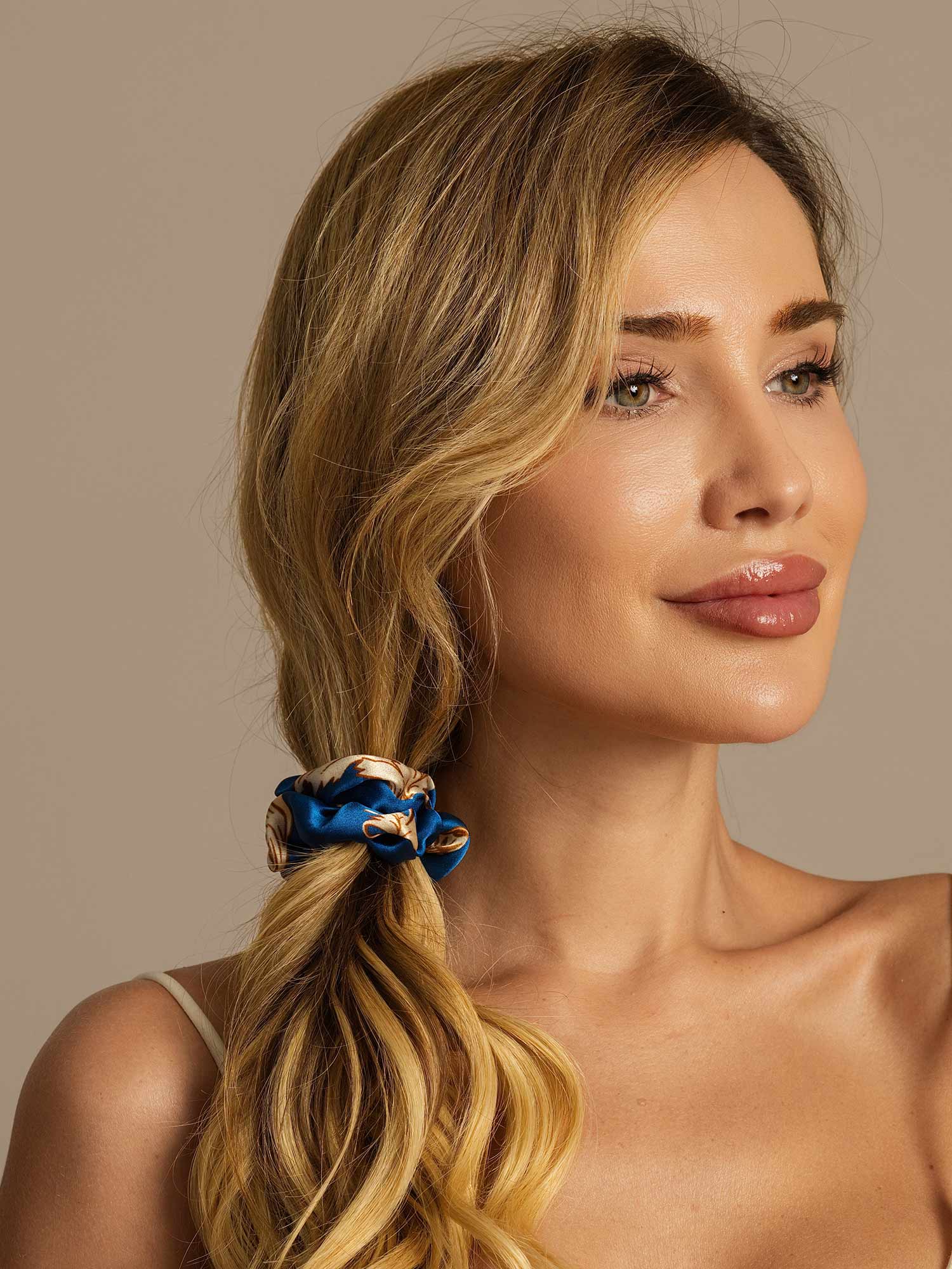 [Navy Lohikäärme] SilkSilky-FI 19Momme Scrunchie 001