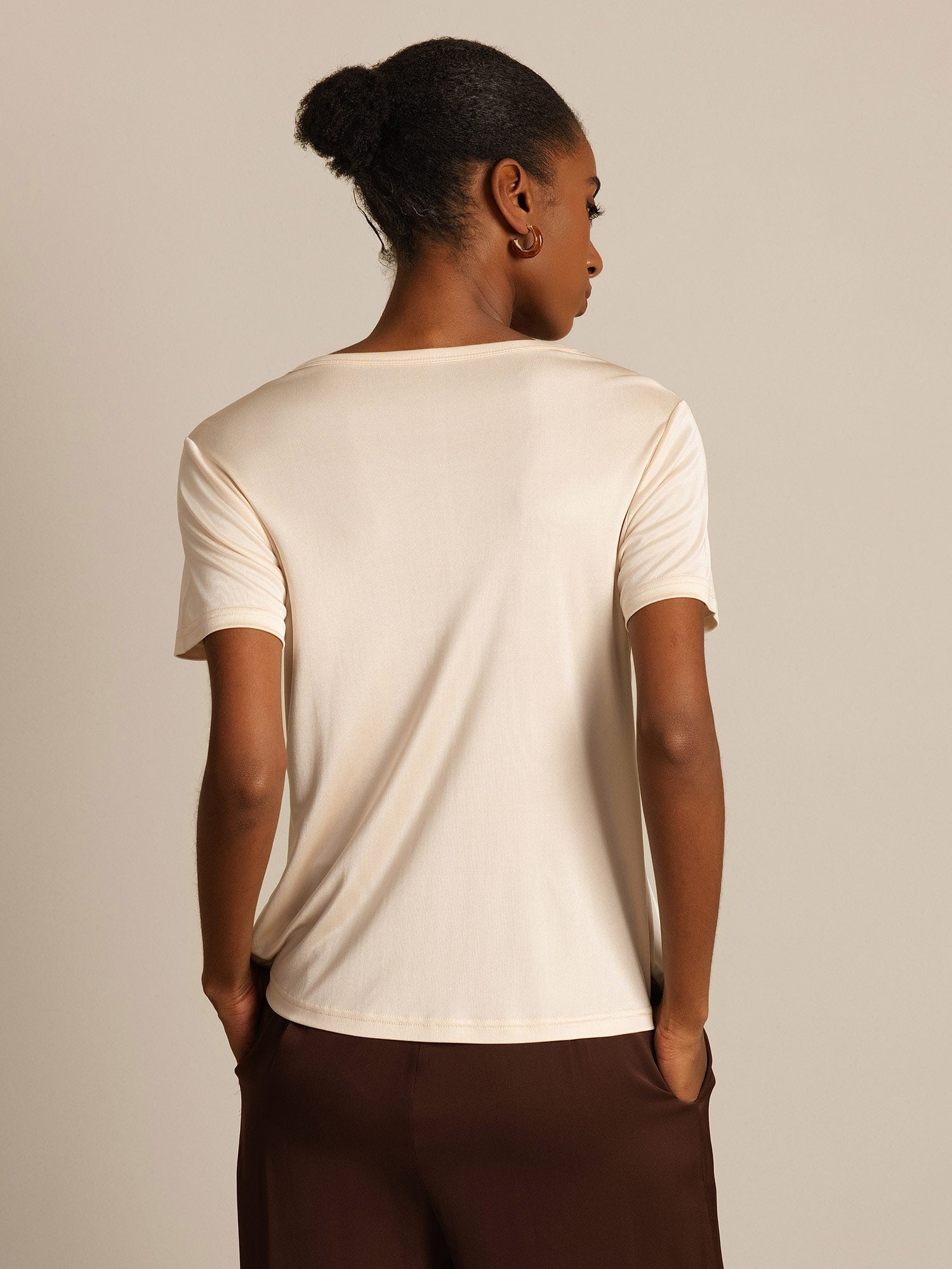 [Beige] SilkSilky-FI Womens T-Shirt 002,