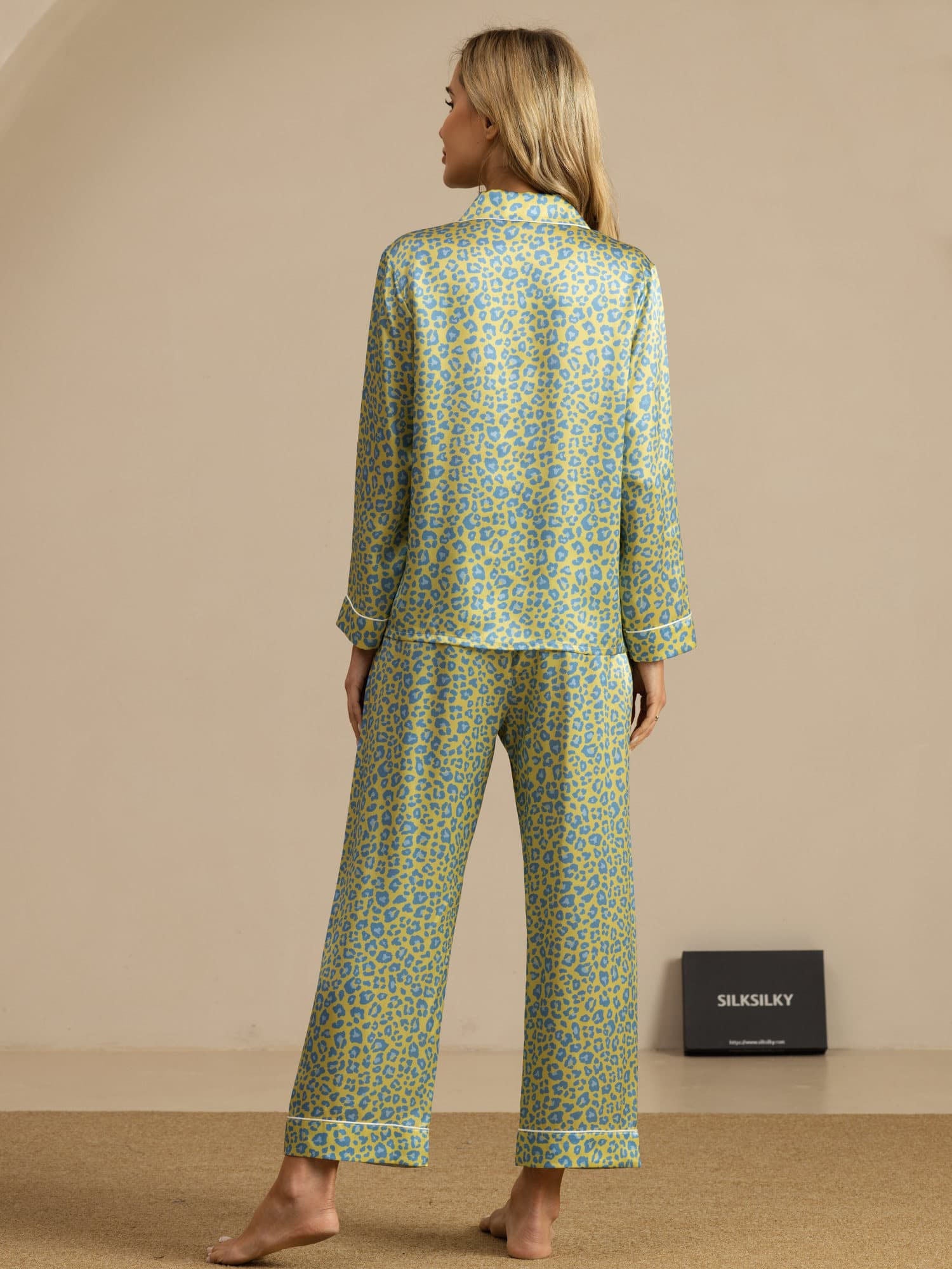 [Vihreä Leopardi] SilkSilky-FI Naisten Pyjamat 002