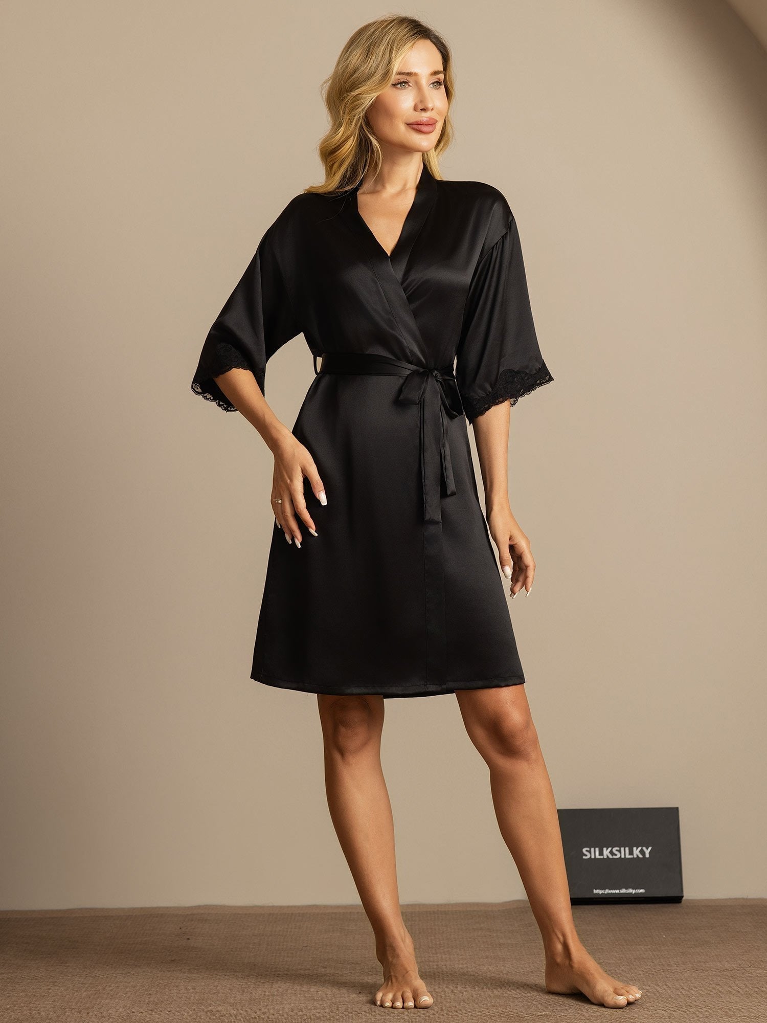 [Musta] SilkSilky-FI Womens Robe 006