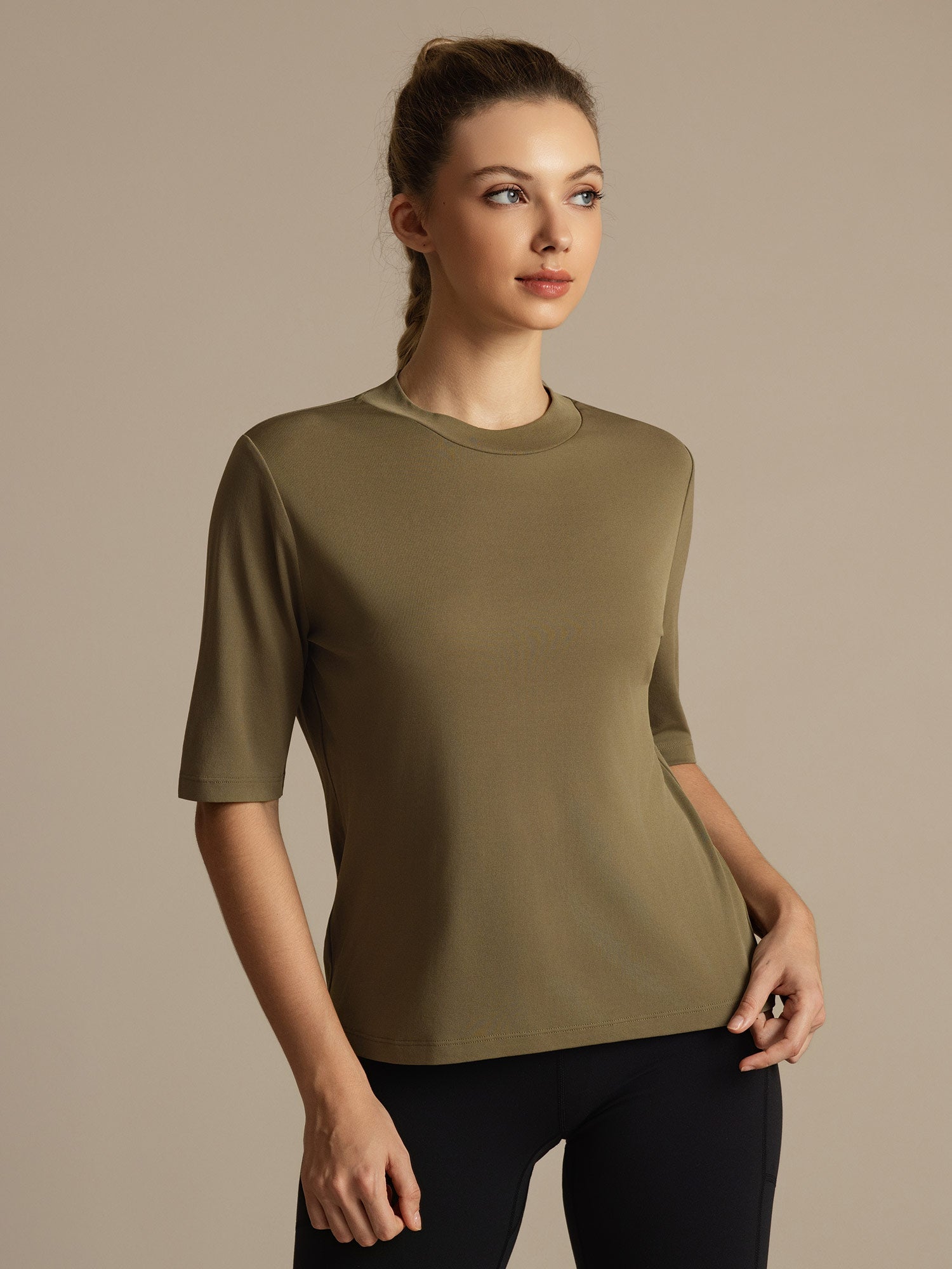 [Poltettu Oliivi] SilkSilky-FI Puolihiha Tiukka Crew Neck Naisten T-paita 002