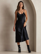 [Musta] SilkSilky-FI Spaghetti Strap V Neck Mekko 004