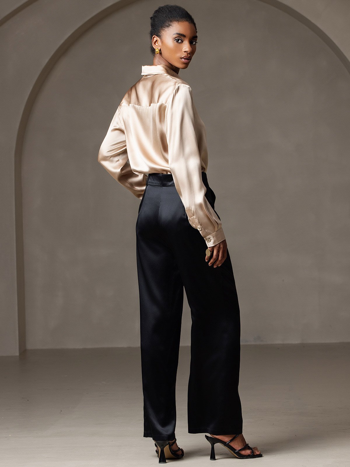 [Samppanja] SilkSilky-FI 19Momme Silk Long Sleeve Collar Naisten paita 004
