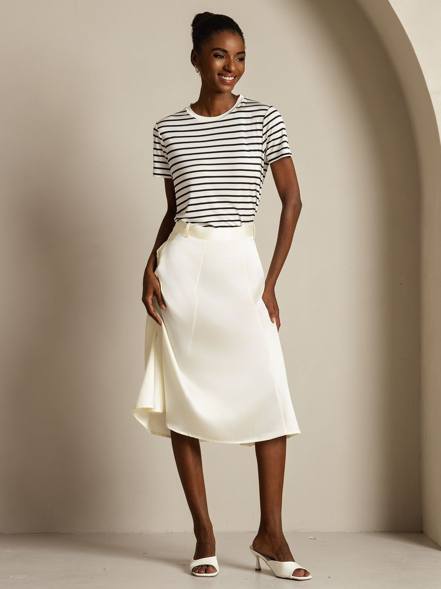 [ValkoinenRaita] SilkSilky-FI Womens T-Shirt 008