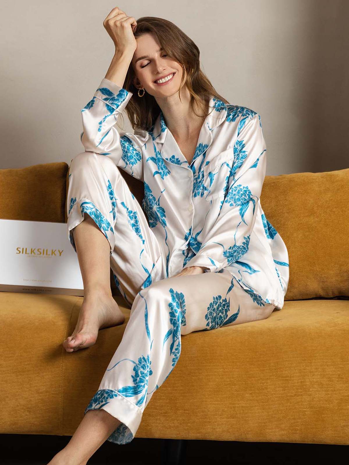 [Siniset Kukat] SilkSilky-FI Womens Pajamas 004