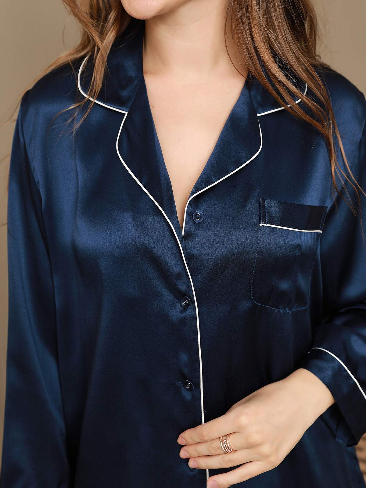 [Tummansininen] SilkSilky-FI Womens Pajamas 004