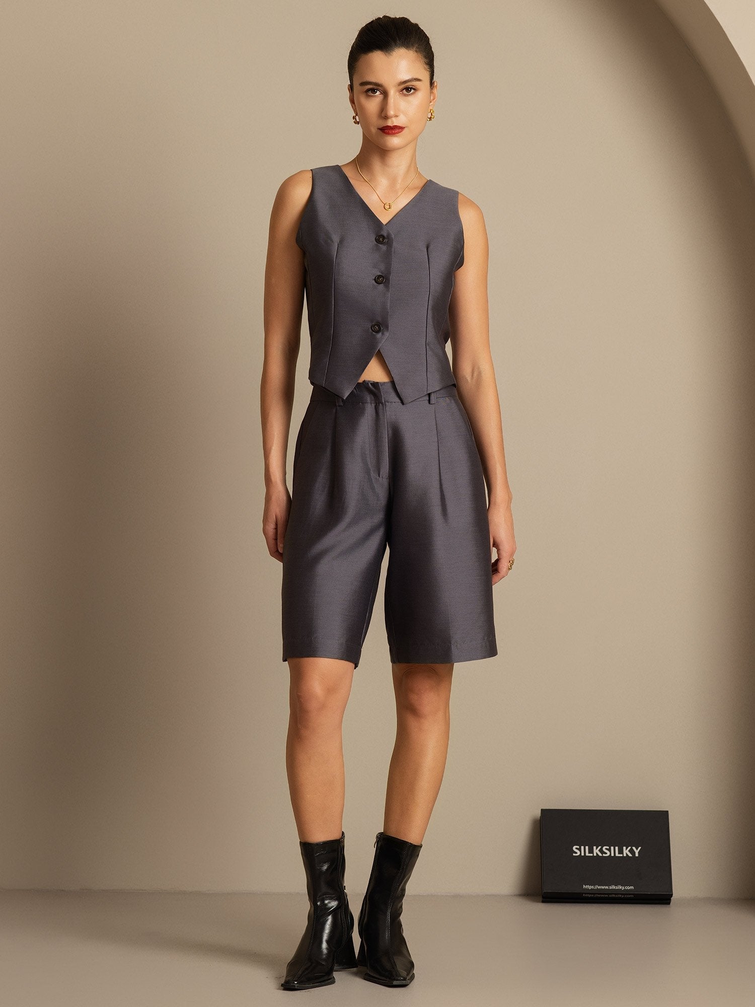 [Harmaa] SilkSilky-FI 32Momme Silk-Wool Blend Womens Vest 001,