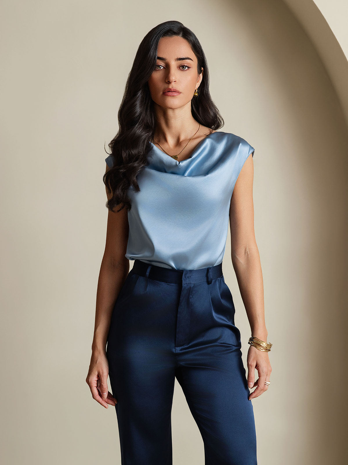 [Harmaansininen] SilkSilky-FI 19Momme Silk Sleeveless Cowl Neck Naisten T-paita 003