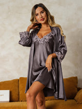 [Purppuranharmaa] SilkSilky-FI 3/4 Sleeve V Neck Yöpaita ja Aamutakkisetti 001