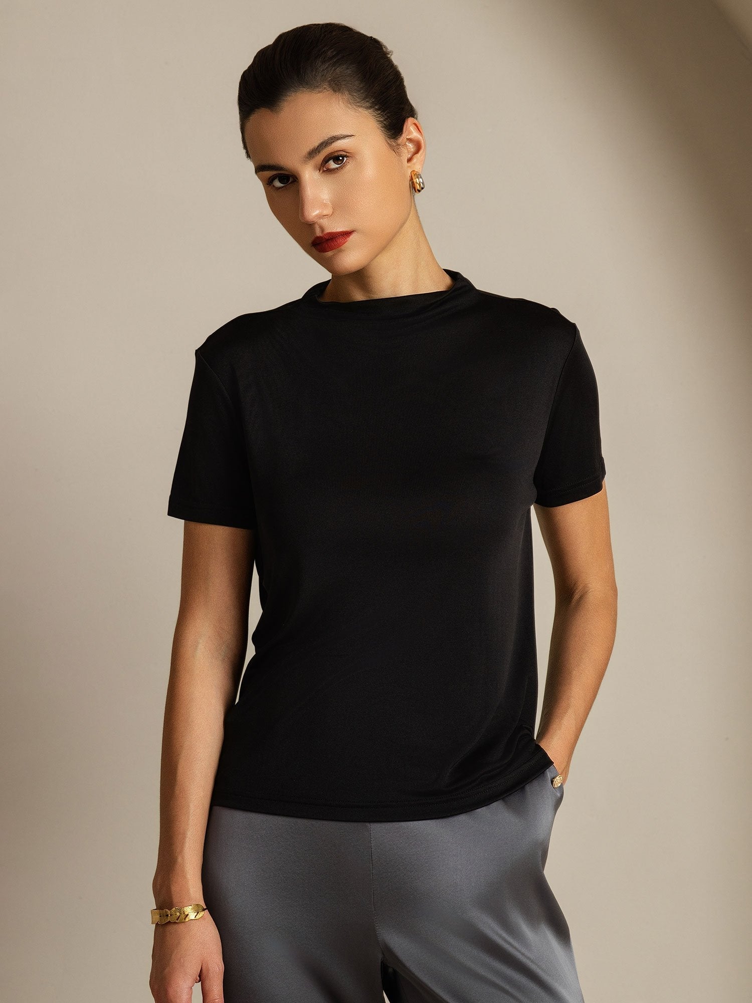 [Musta] SilkSilky-FI Womens T-Shirt 001