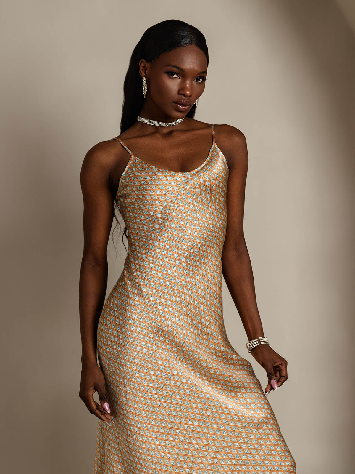 [Kukka] SilkSilky-FI Pure Silk Sleeveless Round Neck Yöpaita 007
