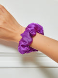 SilkSilky FI 19Momme Pure Silk Scrunchie Violetti 001