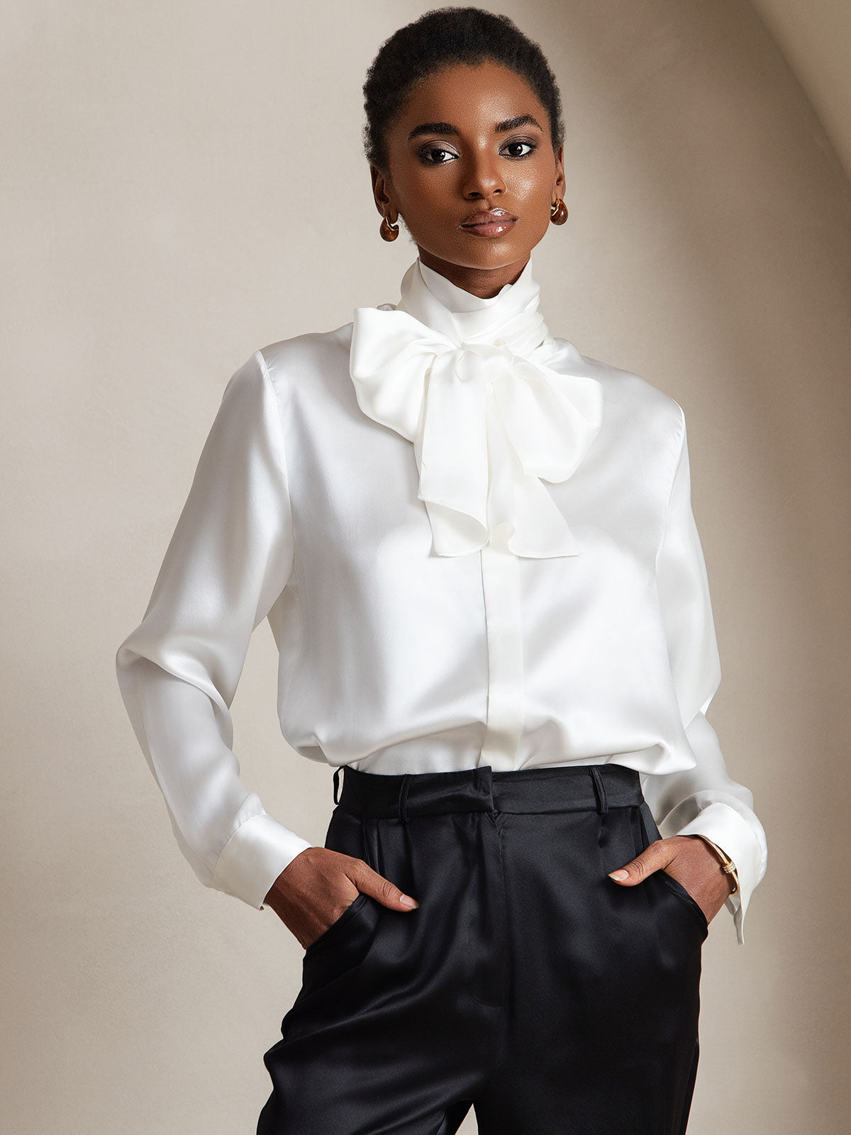 [Valkoinen] SilkSilky-FI Long Sleeve Tie Neck Pusero 001