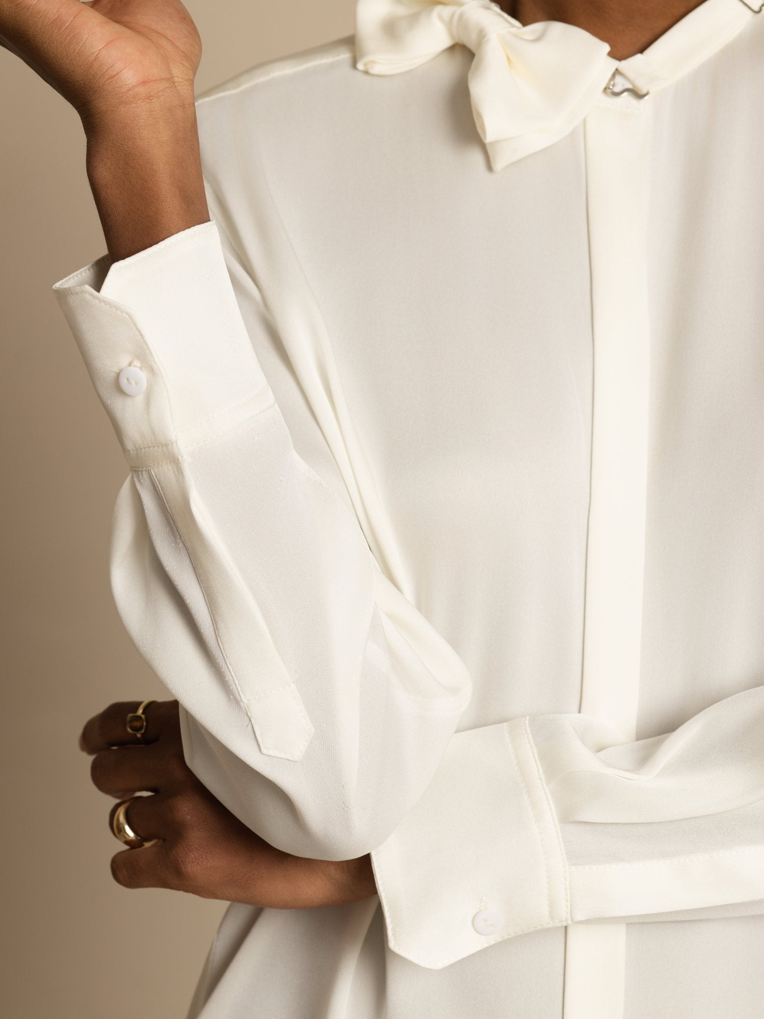 [Valkoinen] SilkSilky-FI 19Momme Silkki Pitkähihainen Pystykaulus Pusero 005