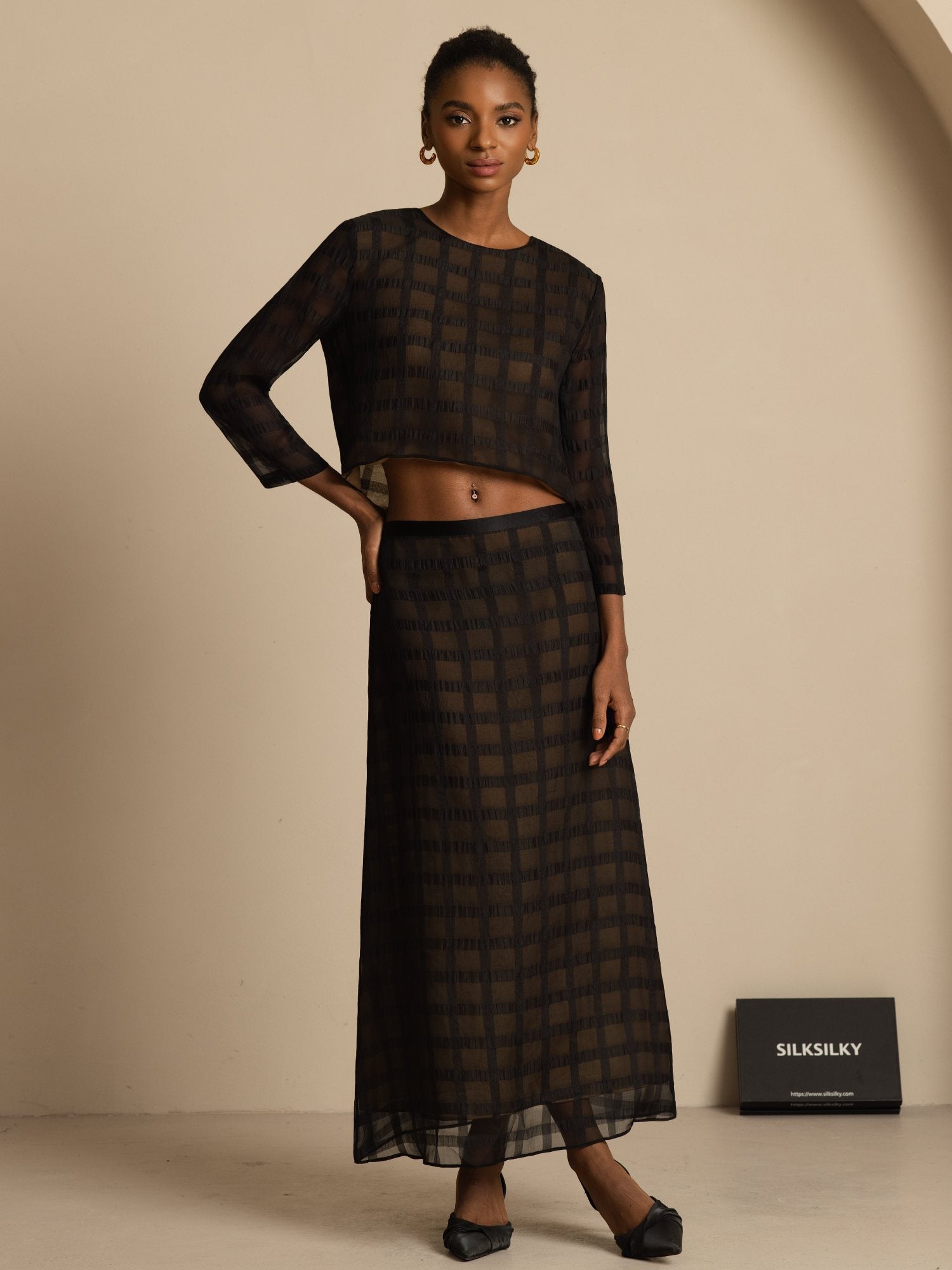 [Musta] SilkSilky-FI Blouse 008