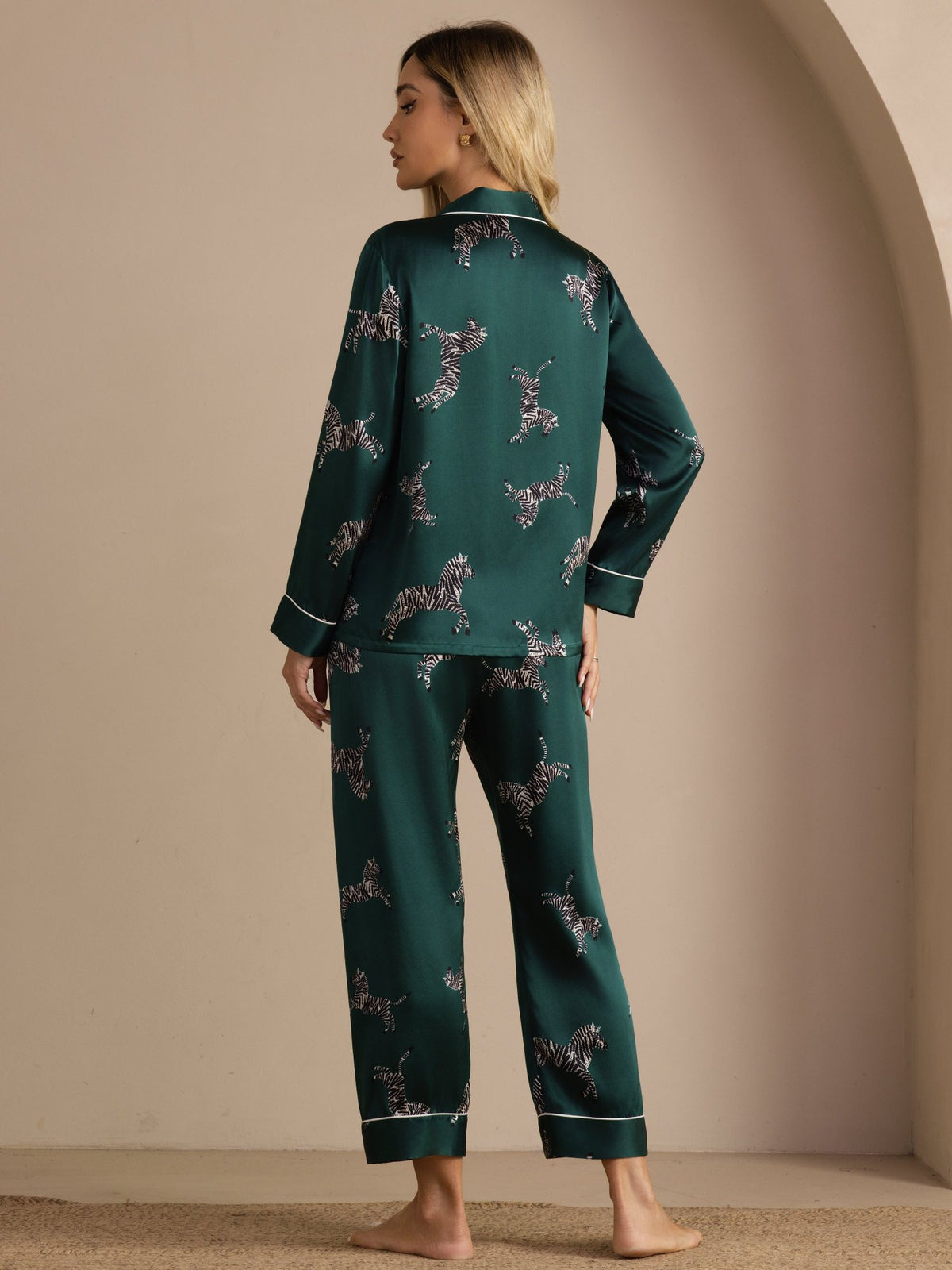 [Smaragdi Seepra] SilkSilky-FI Long Sleeve Lapel Collar Naisten Pyjamat 002