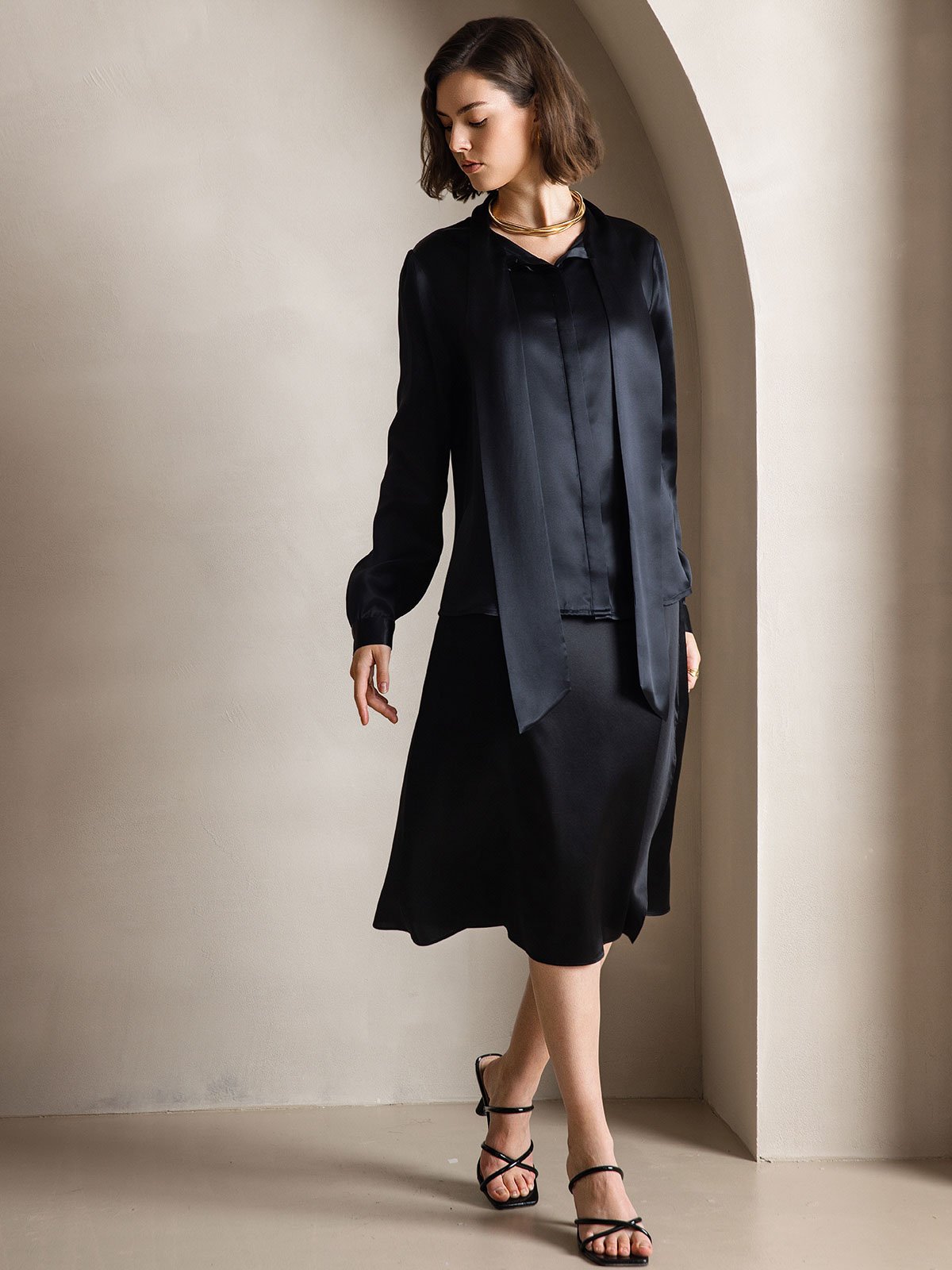 [Musta] SilkSilky-FI 19Momme Silk Long Sleeve Tie Neck Naisten paita 001