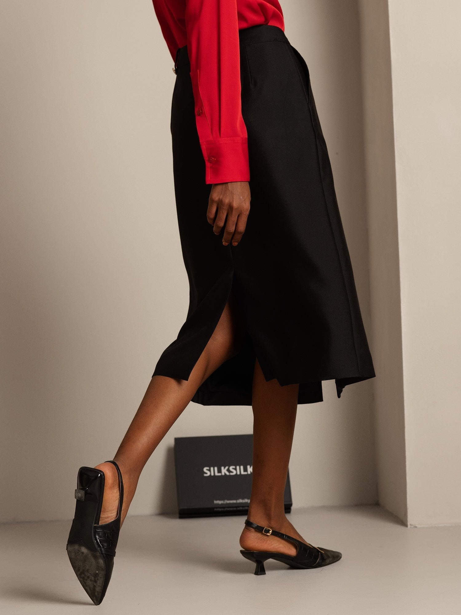 [Musta] SilkSilky-FI 32Momme Silk-Wool Blend Skirt 002,