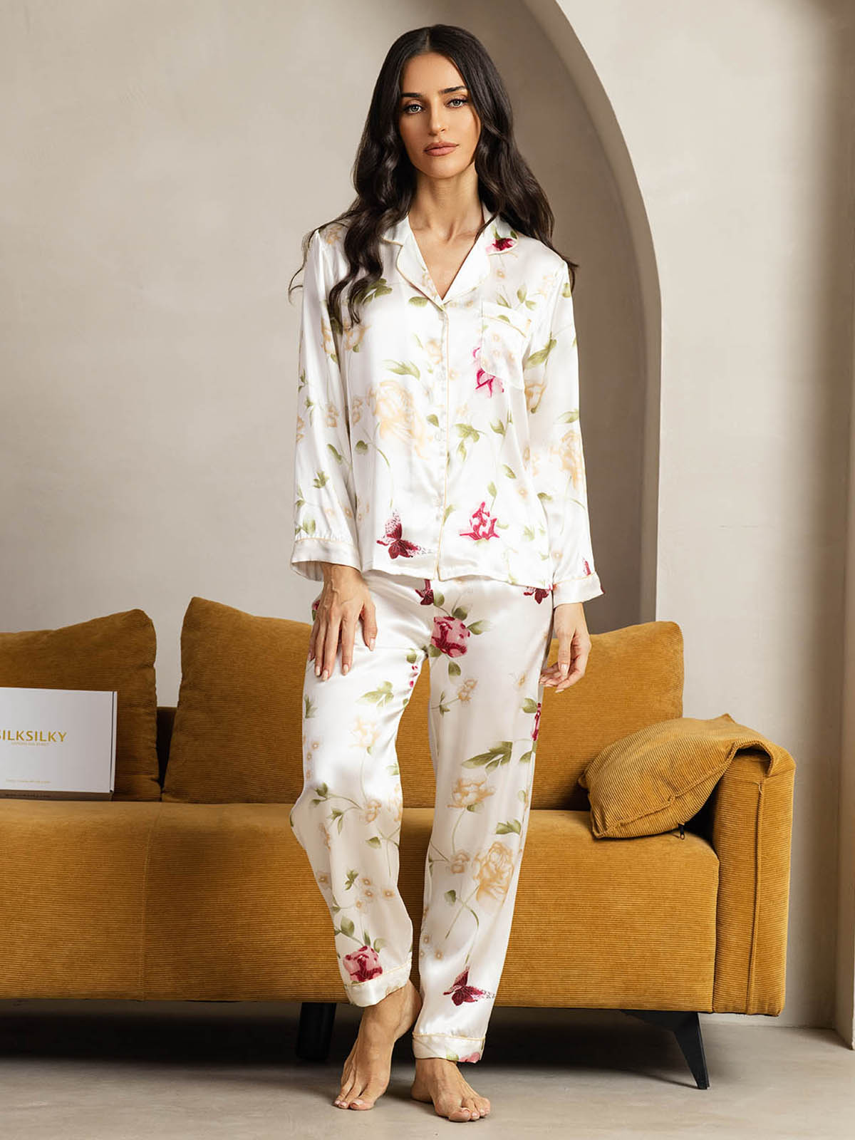 [Norsunluukukka] SilkSilky-FI Womens Pajamas 001