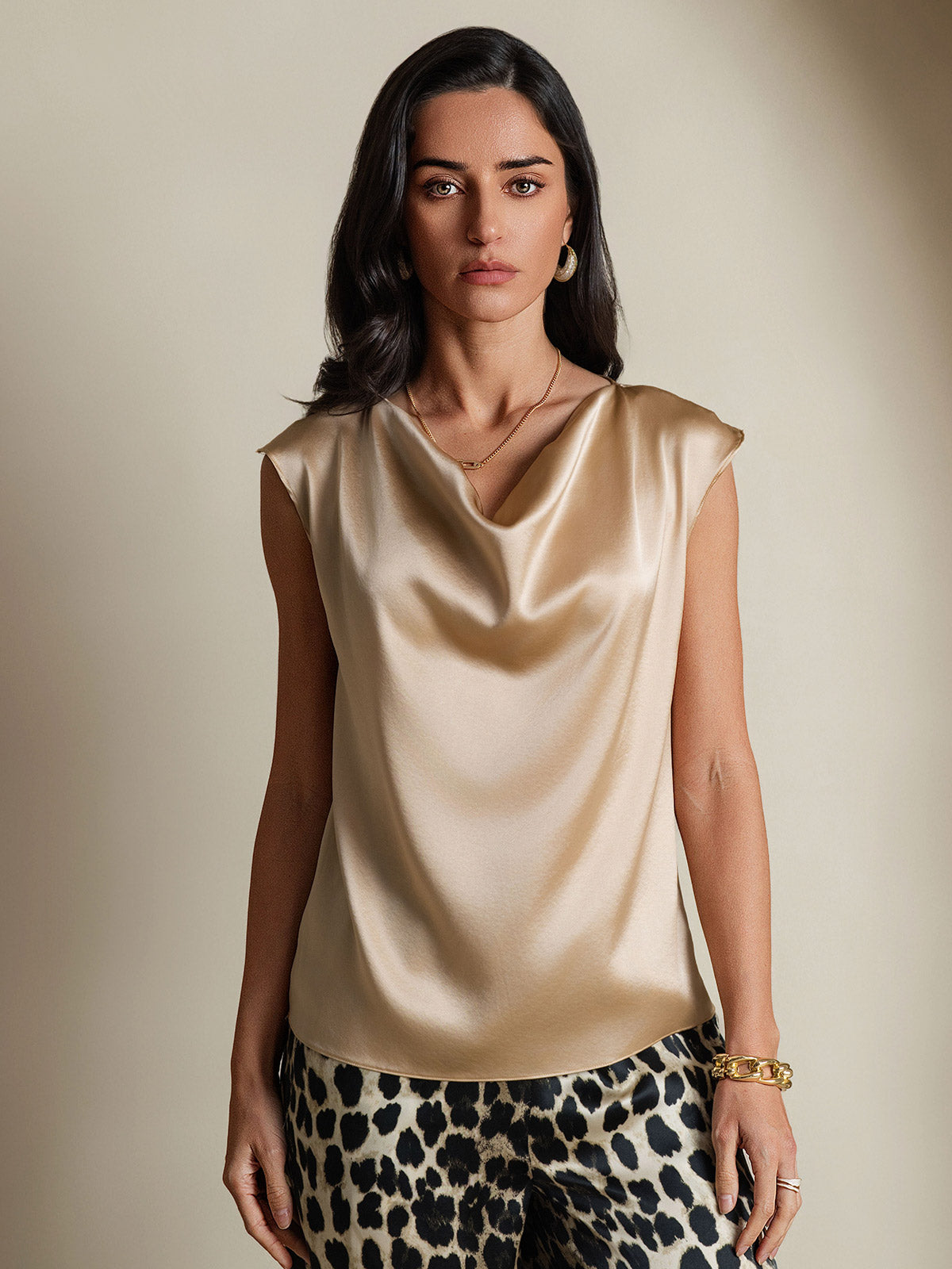 [Samppanja] SilkSilky-FI 19Momme Silk Sleeveless Cowl Neck Naisten T-paita 001