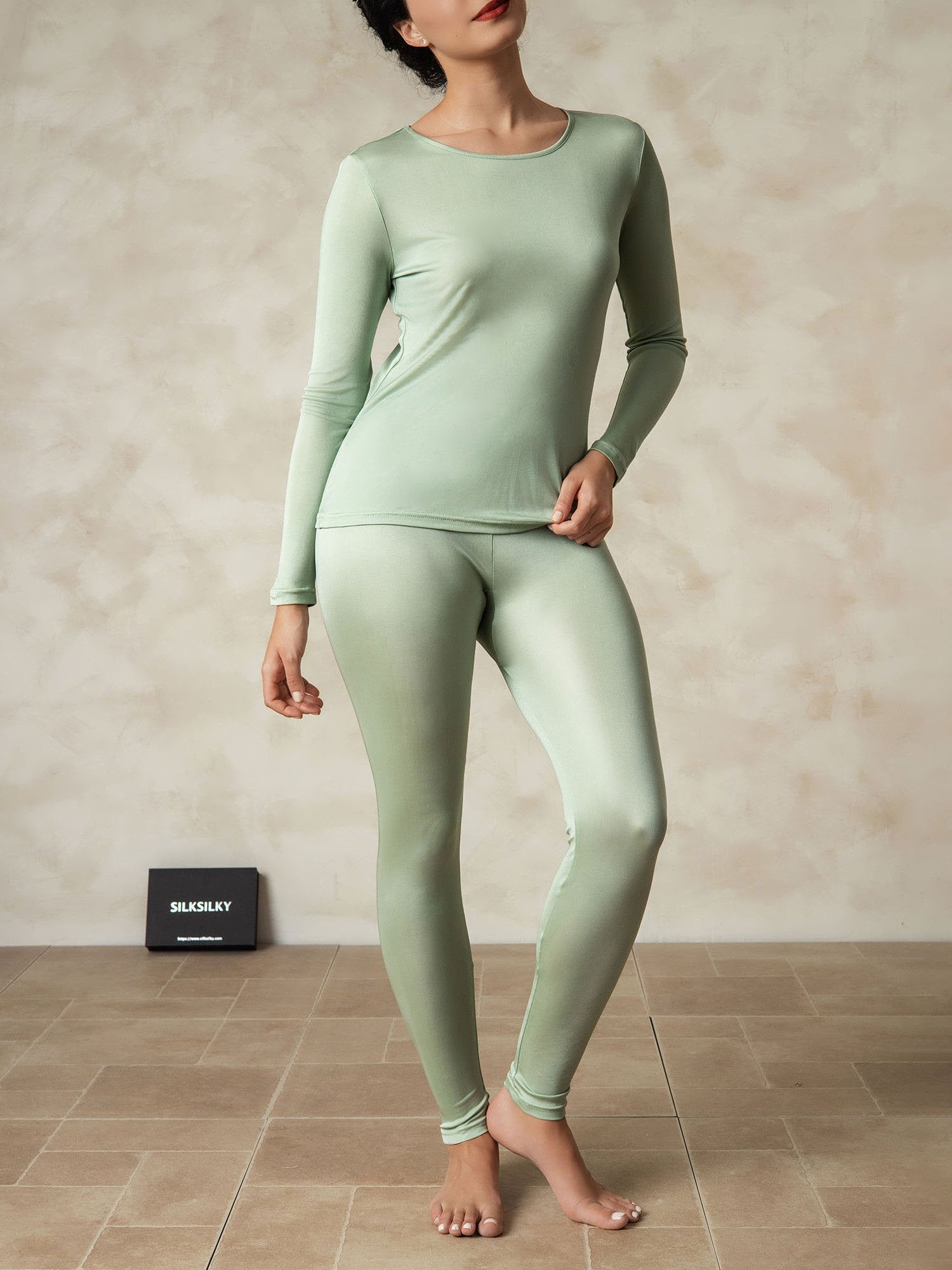 [Vihreä] SilkSilky-FI Womens Pajamas 001