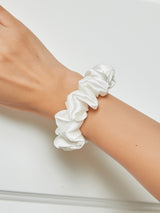 [Valkoinen] SilkSilky-FI Scrunchie 001