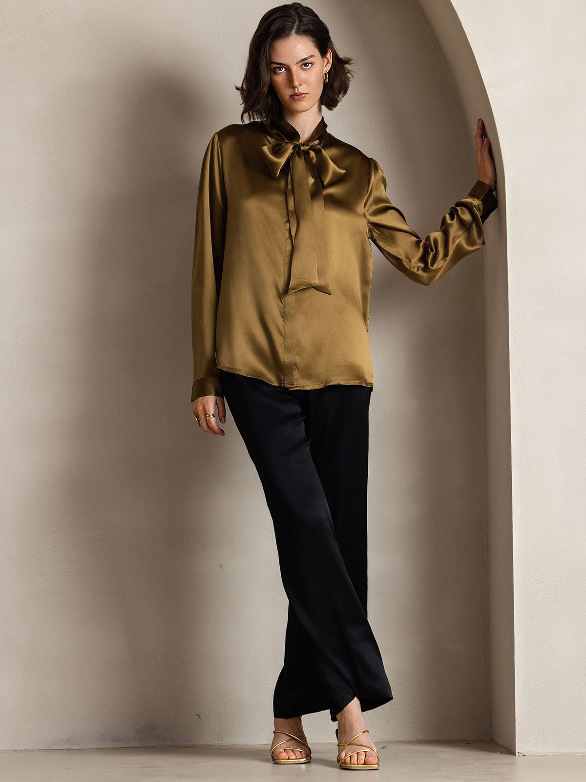 [Ruskea] SilkSilky-FI 19Momme Silk Long Sleeve Tie Neck Naisten paita 006