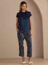 [Tummansininen] SilkSilky-FI Short Sleeve Blouse 006
