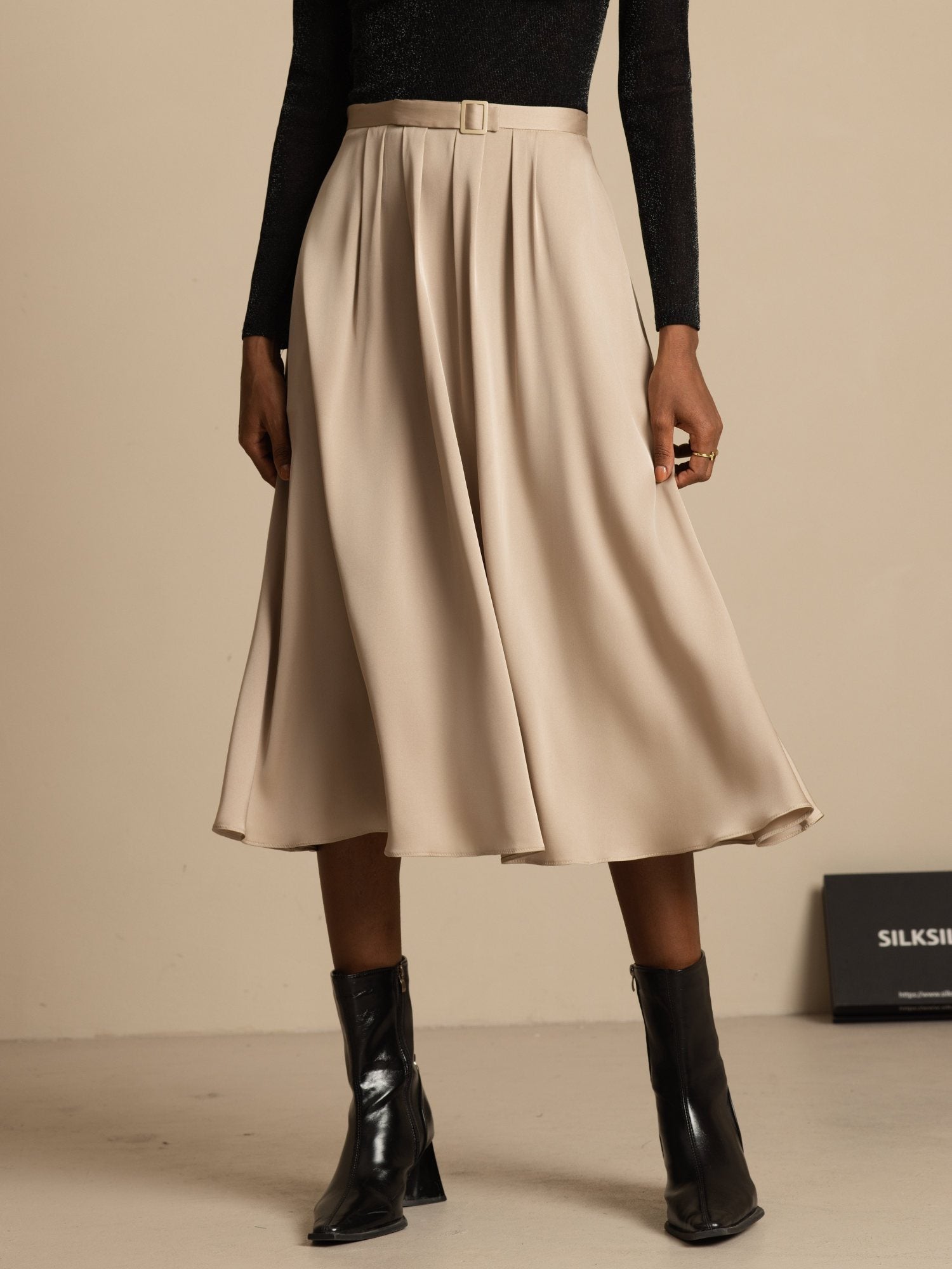 [Tan] SilkSilky-FI 19Momme Silkki Skirt 001