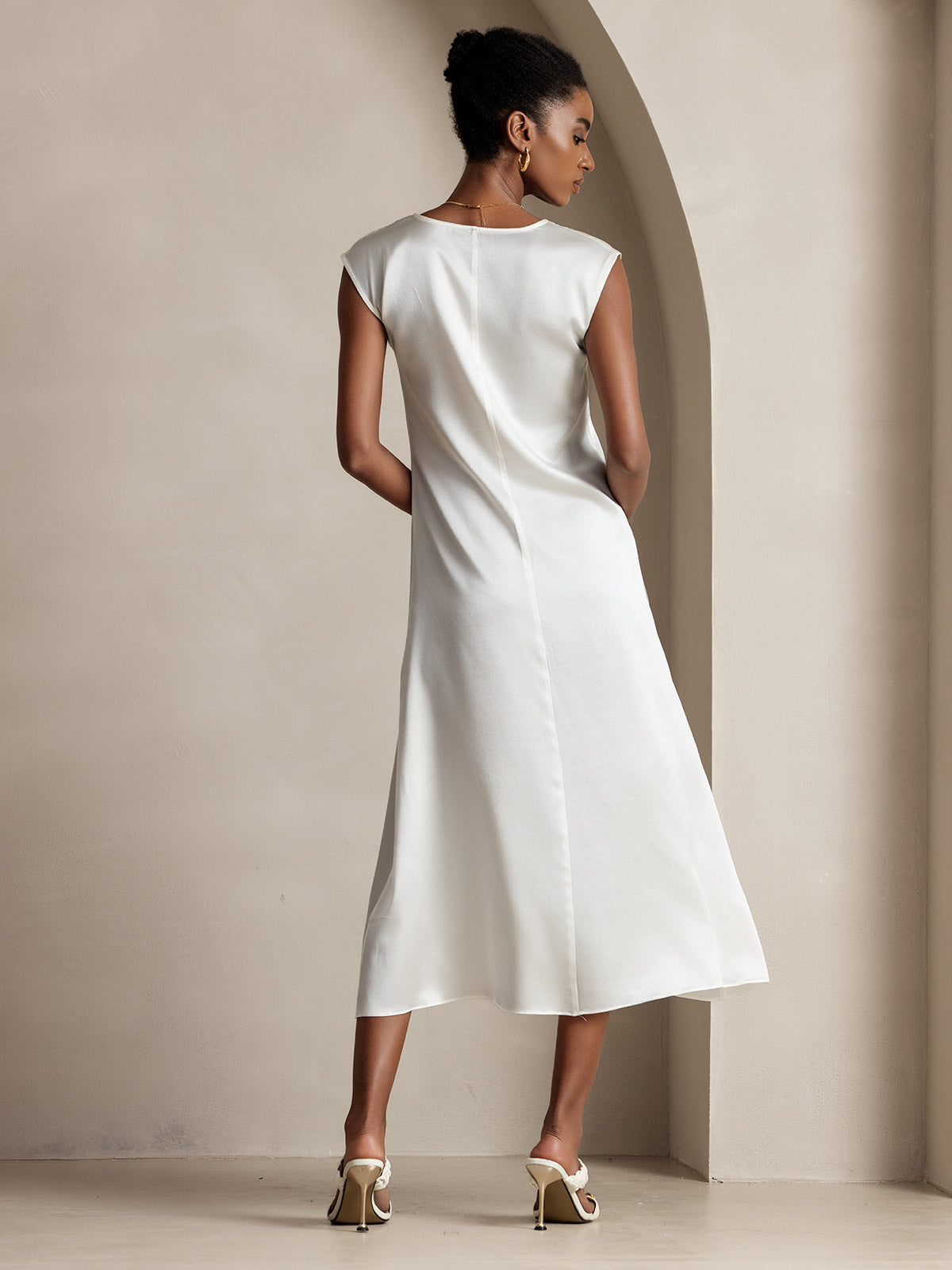 [Valkoinen] SilkSilky-FI 19Momme Dress 002