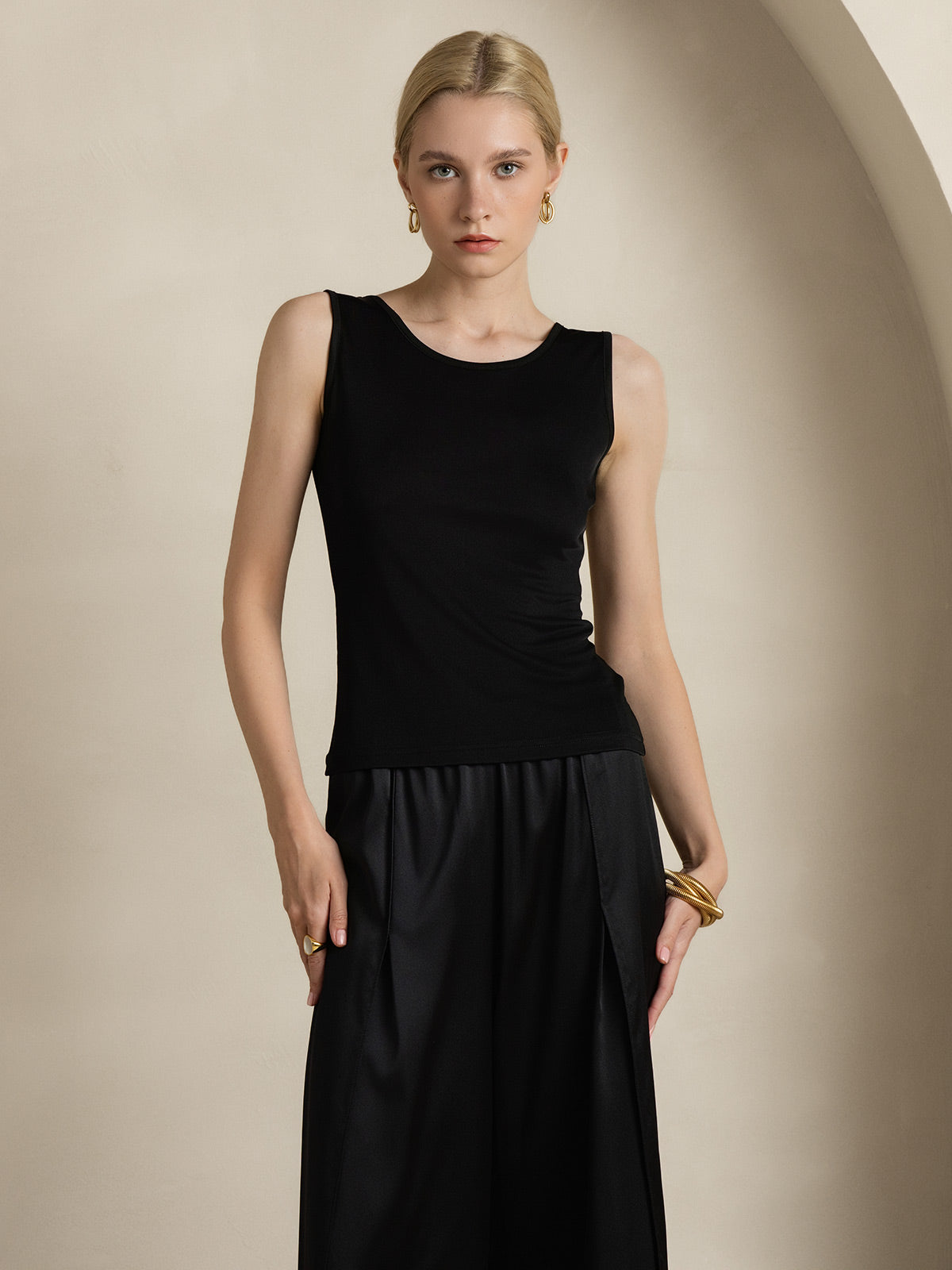 [Musta] SilkSilky-FI Womens T-Shirt 001