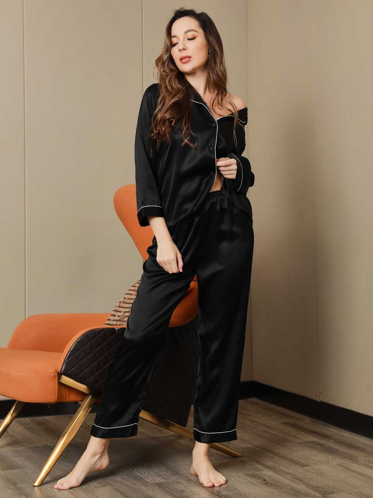[Musta] SilkSilky-FI Womens Pajamas 006
