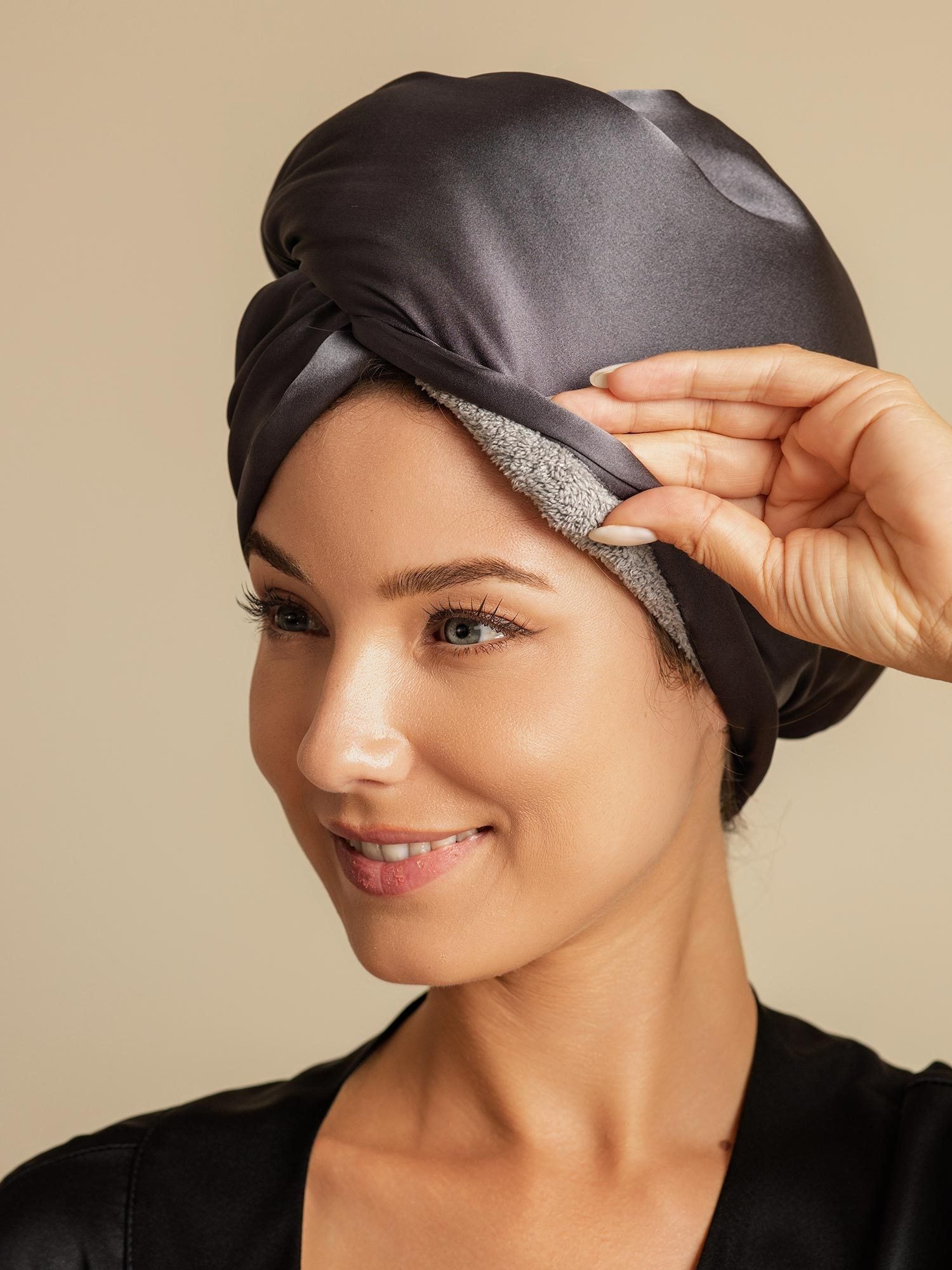 [Tumman Harmaa] SilkSilky-FI Hair Towel Wrap 001,