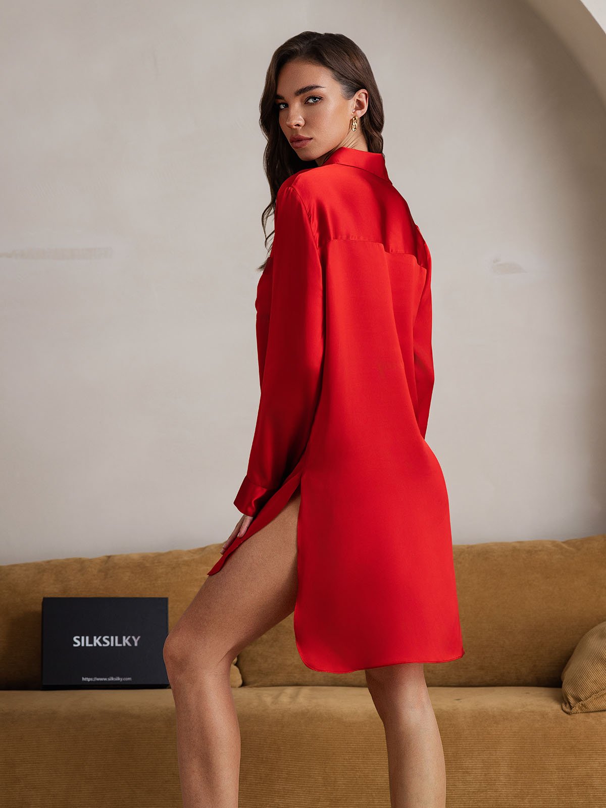 [Punainen] SilkSilky-FI Nightgown 002